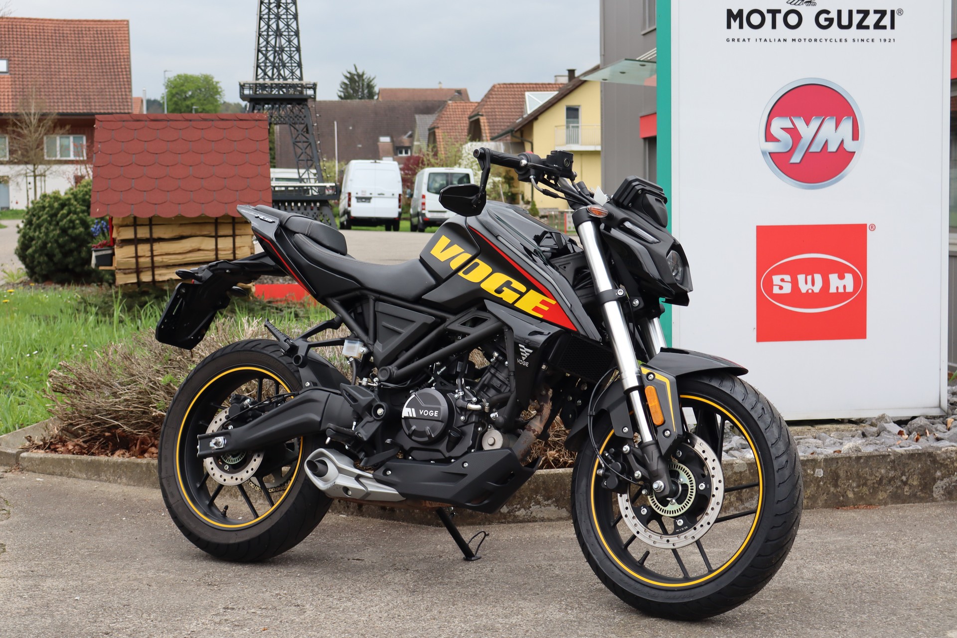 VOGE 125 R ABS-image-1