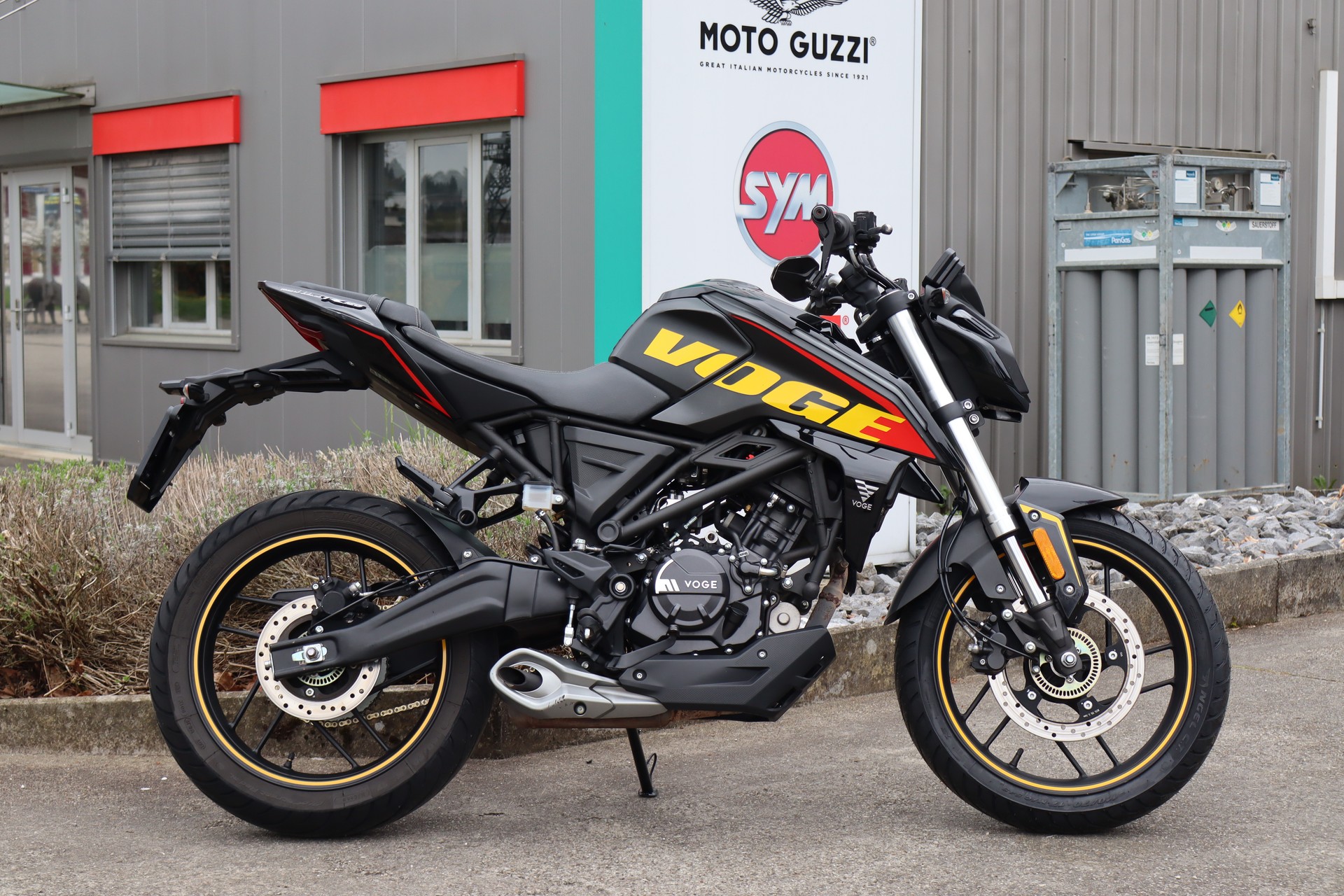 VOGE 125 R ABS-image-0