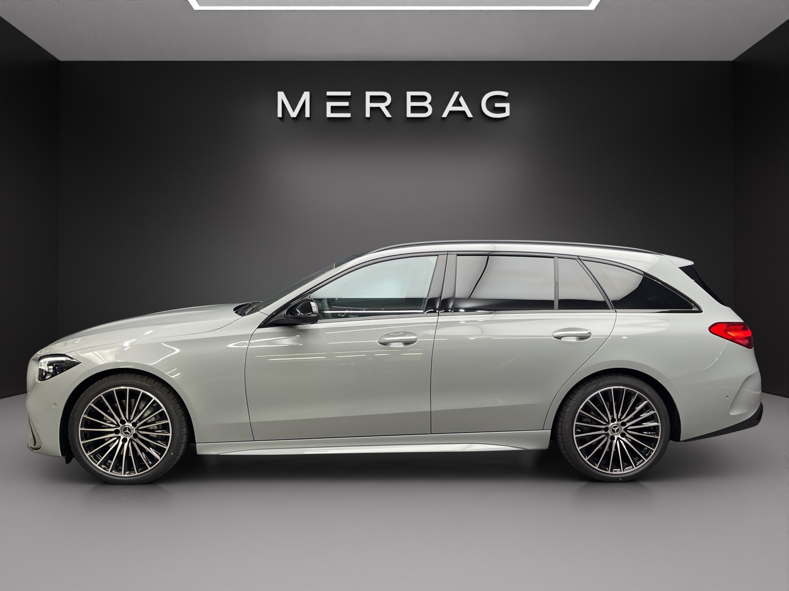 MERCEDES-BENZ C 300 4MATIC T-Modell-image-3
