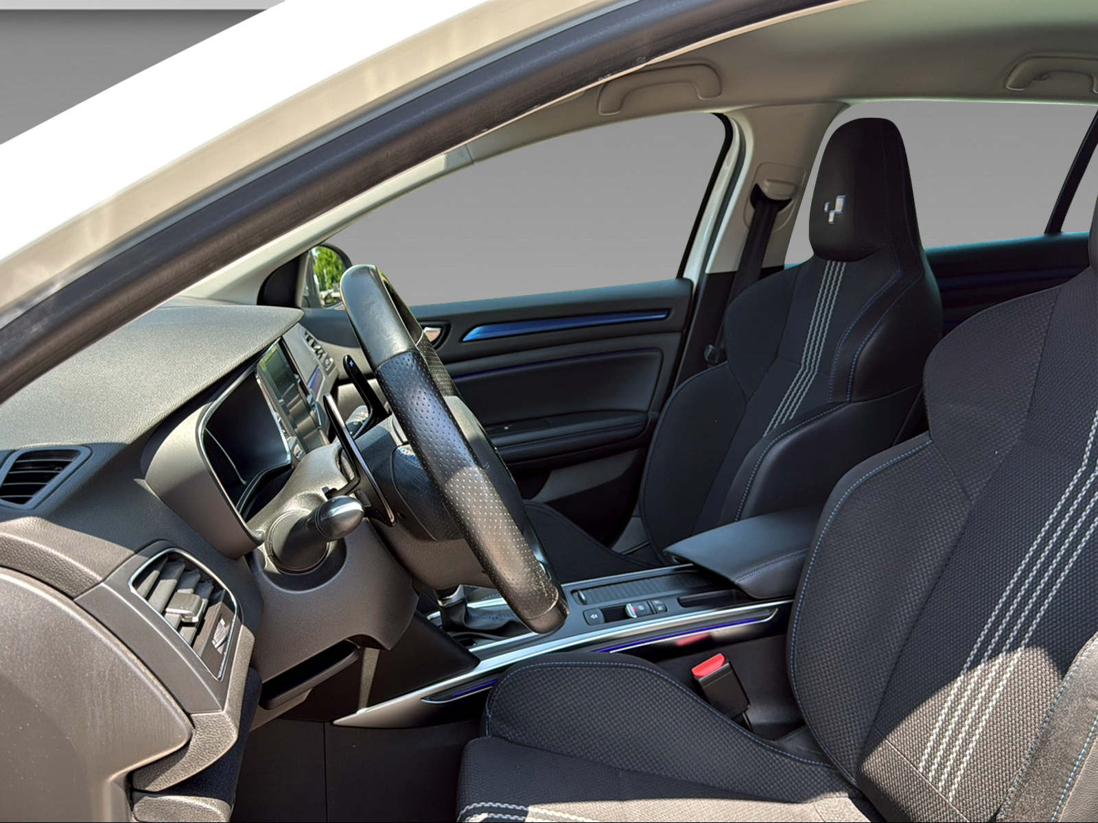 RENAULT Mégane Grandtour 1.6 TCe 205 GT EDC-image-13
