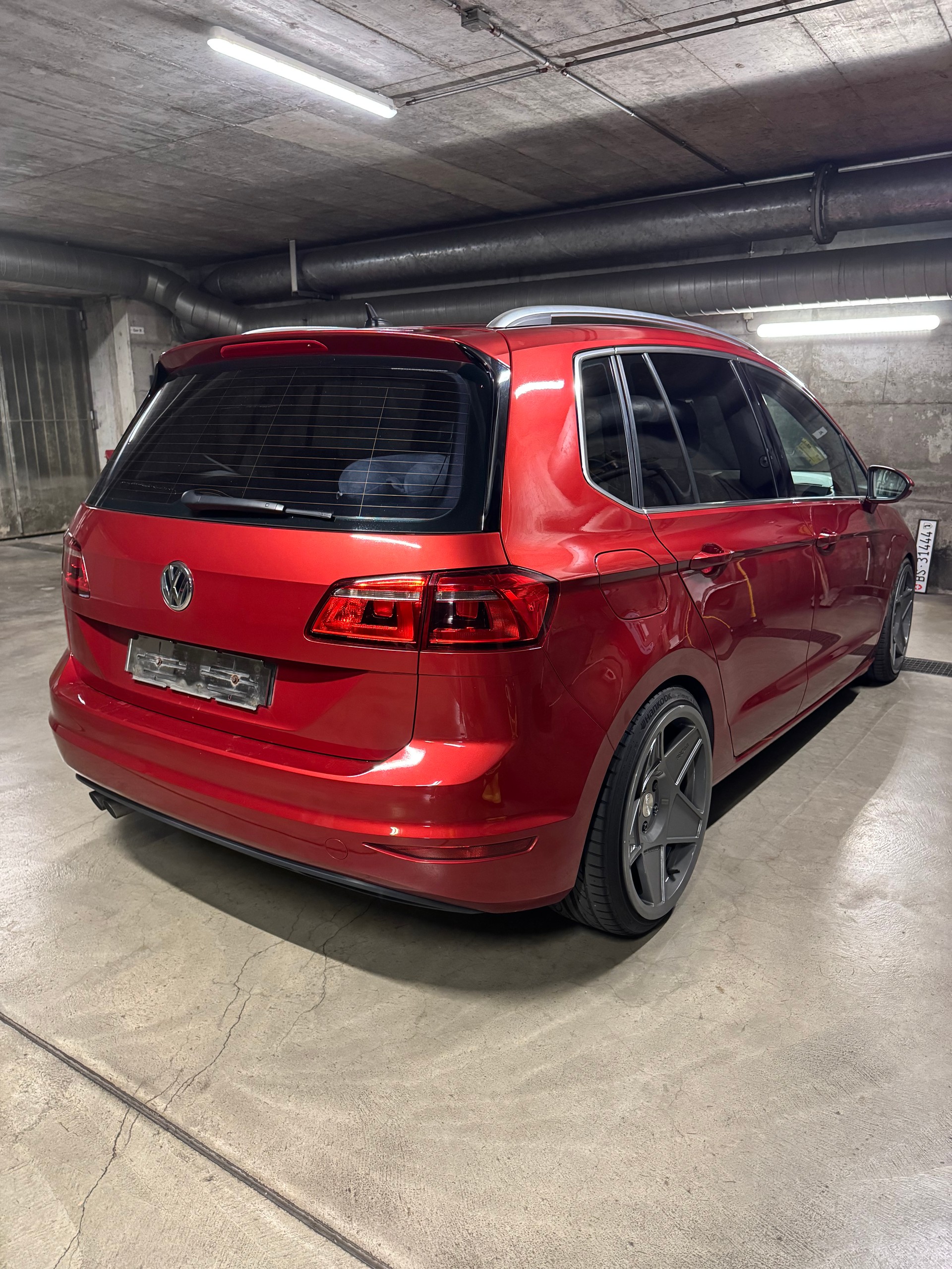 VW 2.0 TDI Highline / 4.6-5.5 Lt. Verbrauch / AHK / Handschaltung-image-6