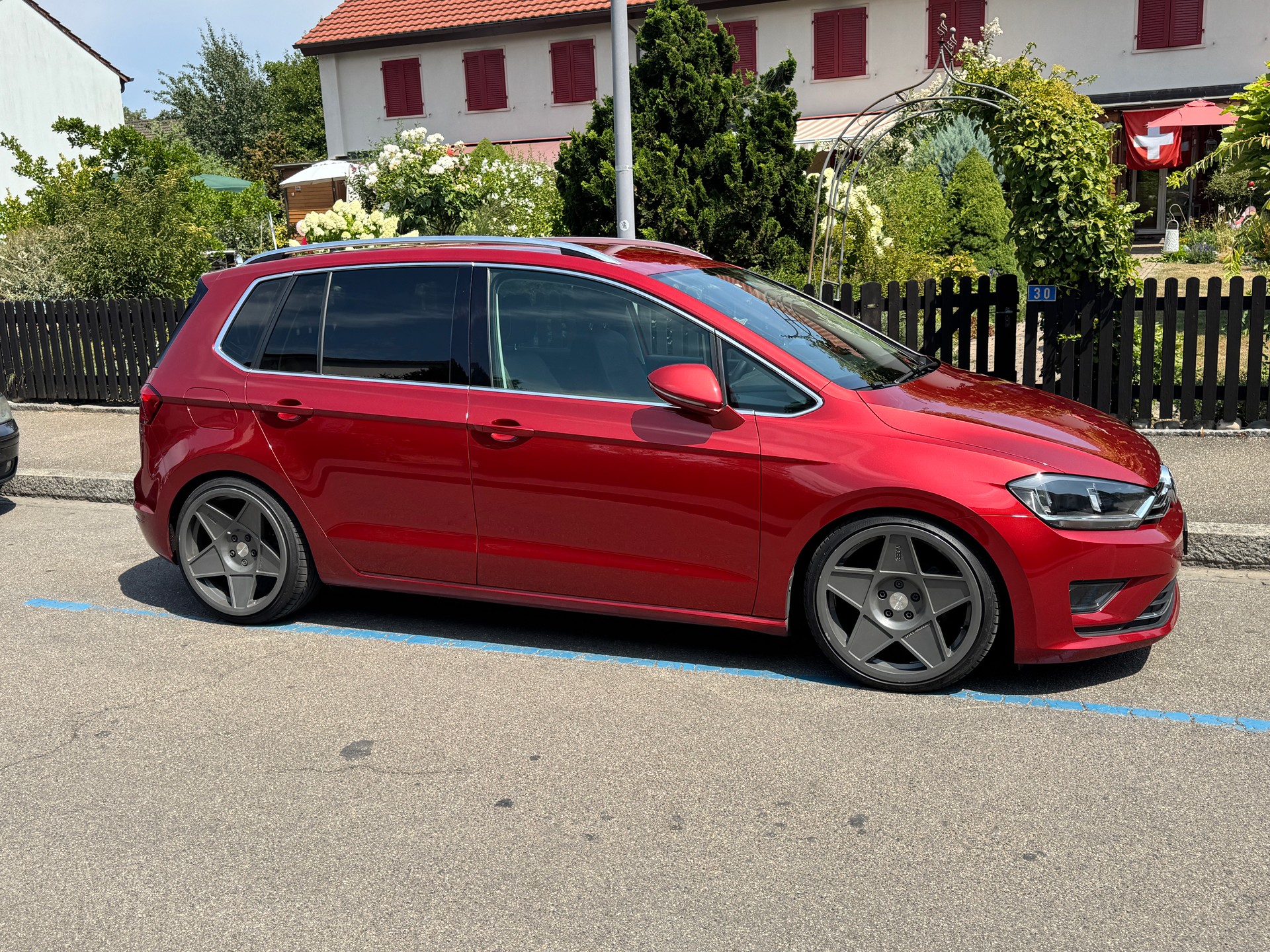 VW 2.0 TDI Highline / 4.6-5.5 Lt. Verbrauch / AHK / Handschaltung