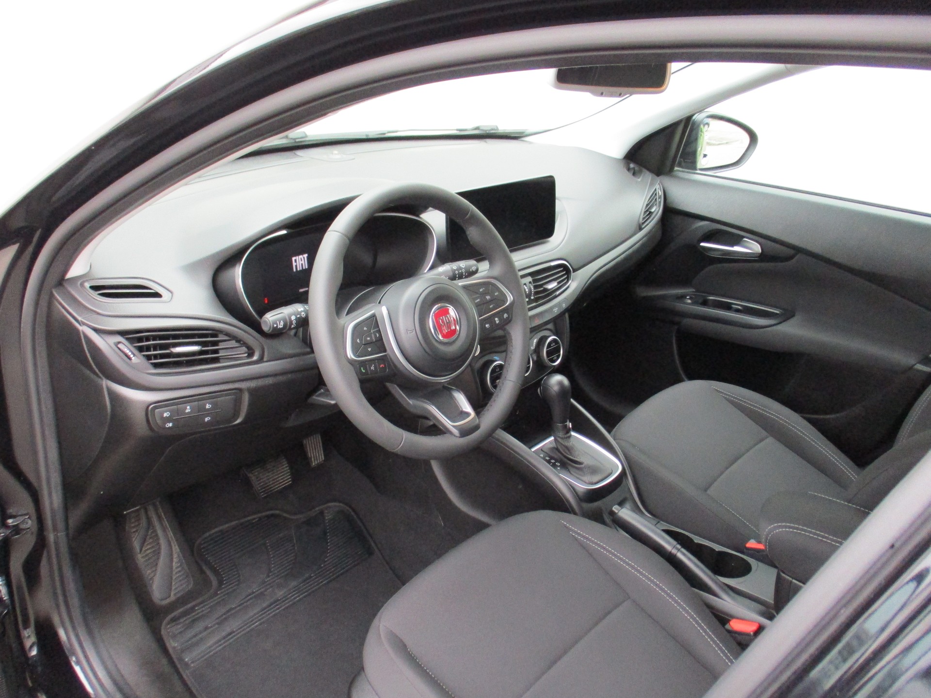 FIAT Tipo SW 1.5 MHEV Swiss Edition (Kombi)-image-7