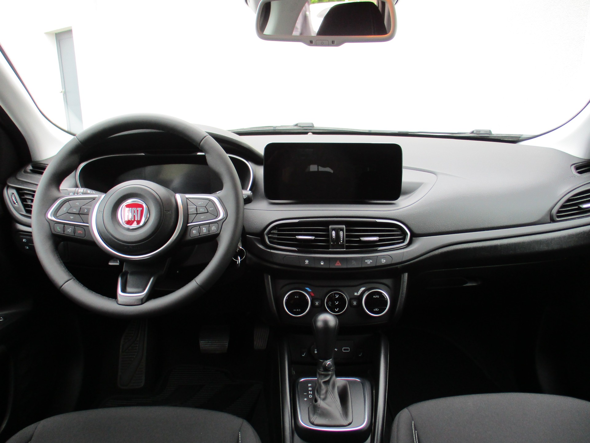 FIAT Tipo SW 1.5 MHEV Swiss Edition (Kombi)-image-6
