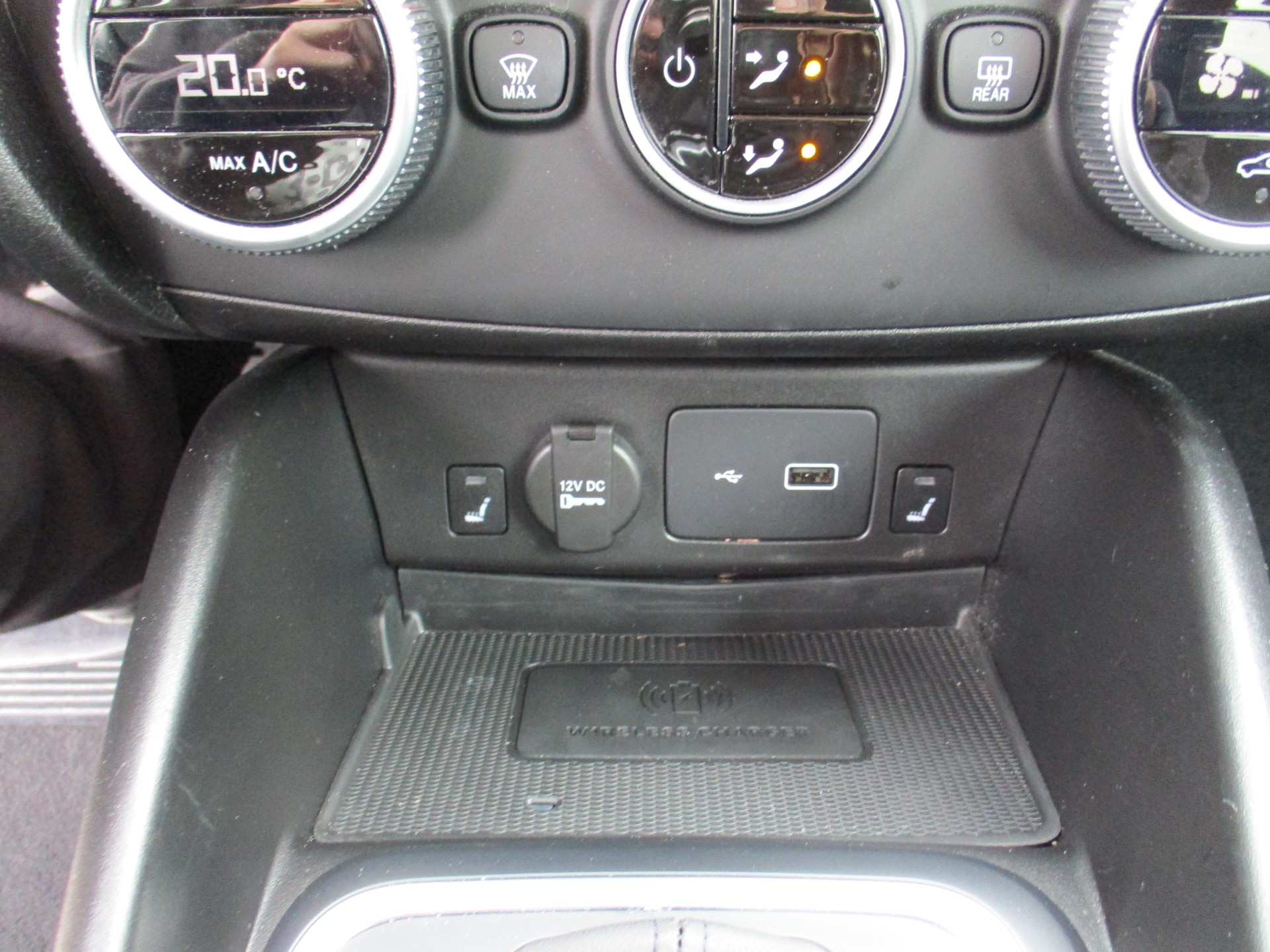 FIAT Tipo SW 1.5 MHEV Swiss Edition (Kombi)-image-9