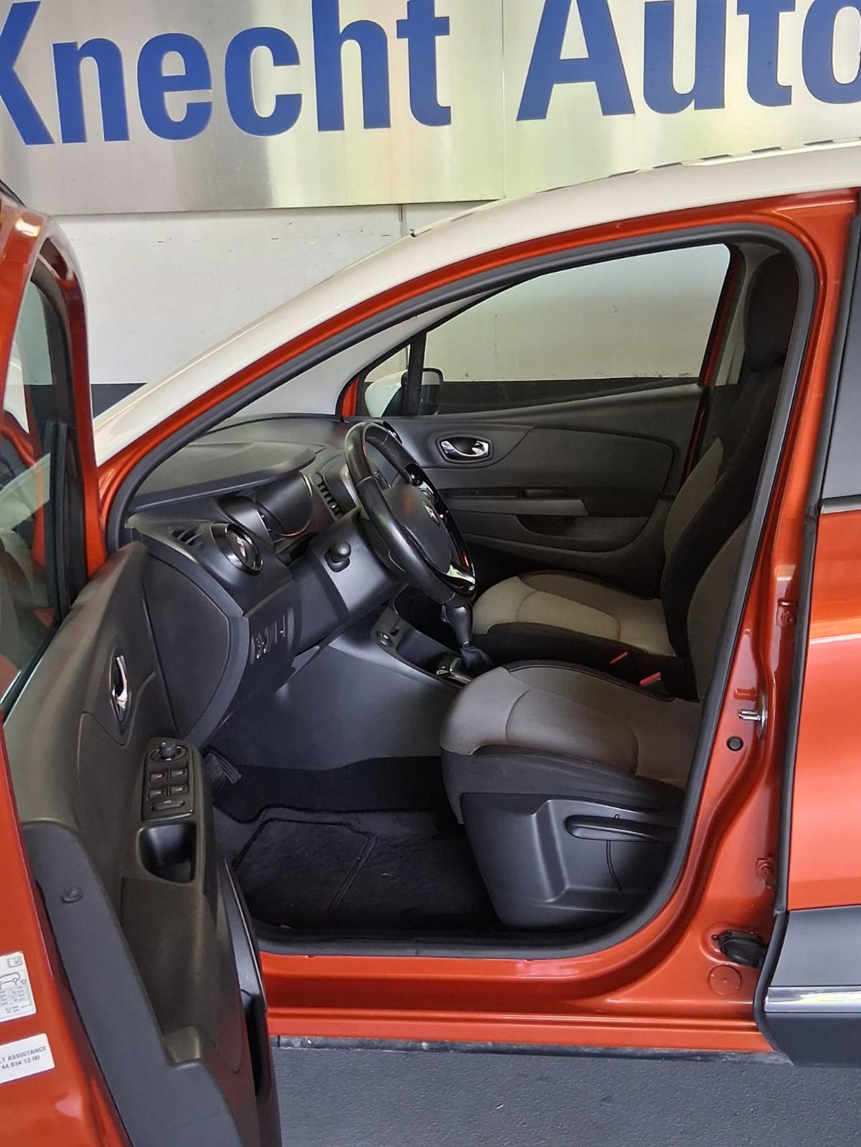 RENAULT Captur 1.2 TCe Dynamique EDC-image-9