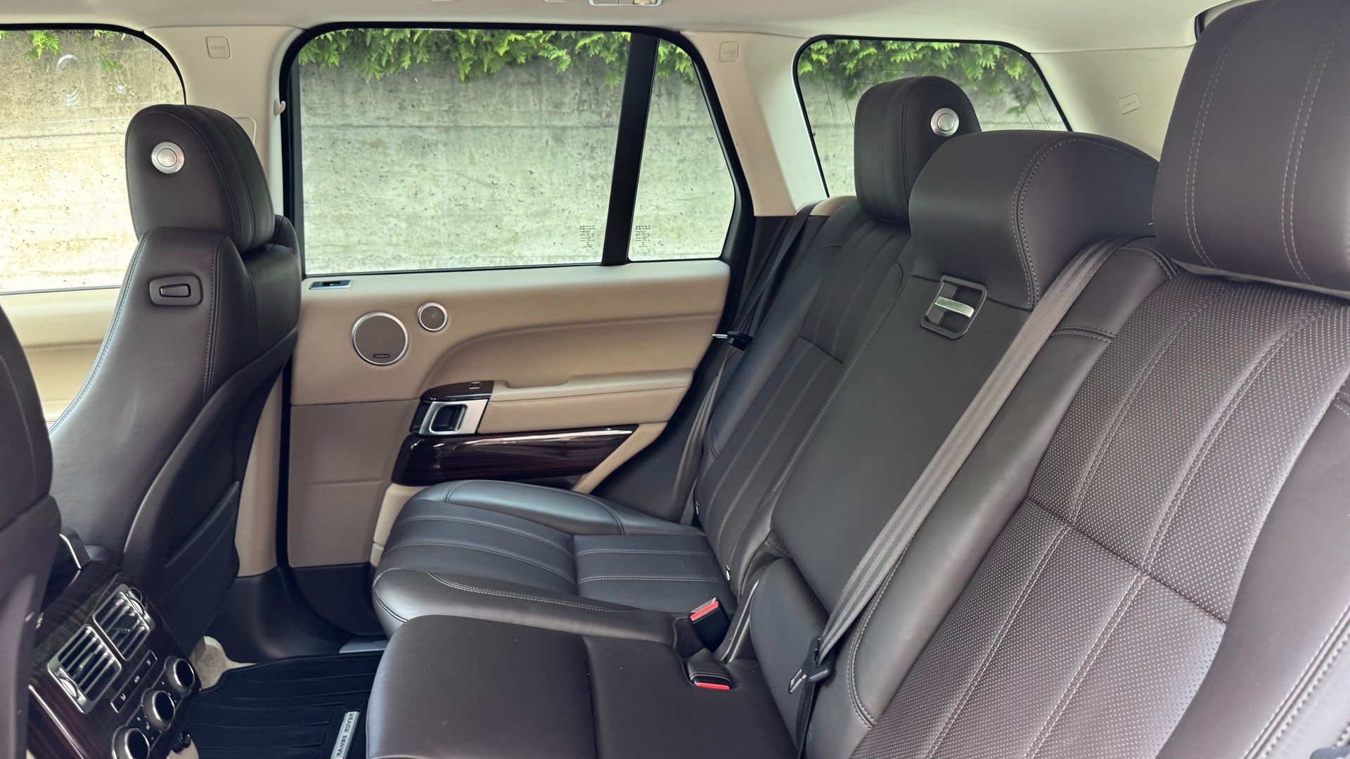 LAND ROVER Range Rover 3.0 TDV6 HSE Automatic-image-11