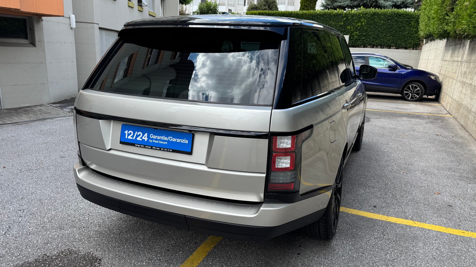 LAND ROVER Range Rover 3.0 TDV6 HSE Automatic-image-6