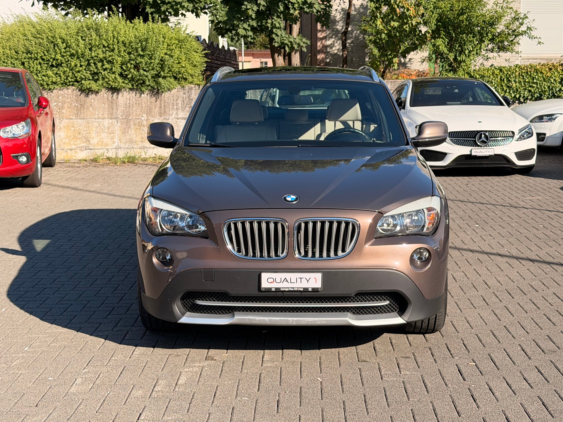 BMW X1 xDrive 23d Steptronic-showroom-element-1
