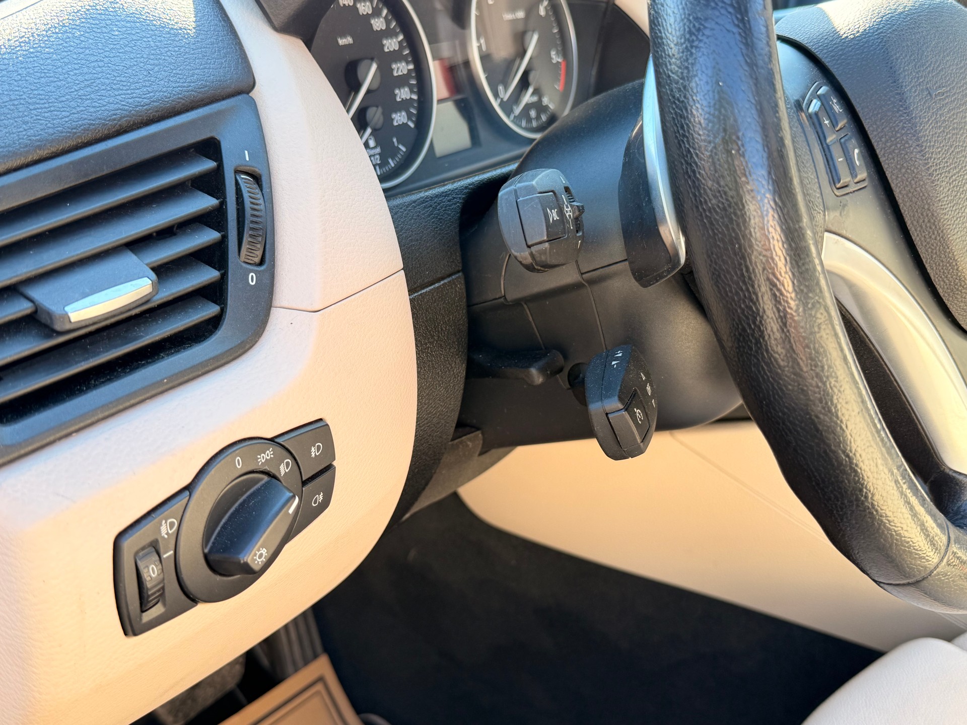 BMW X1 xDrive 23d Steptronic-image-22