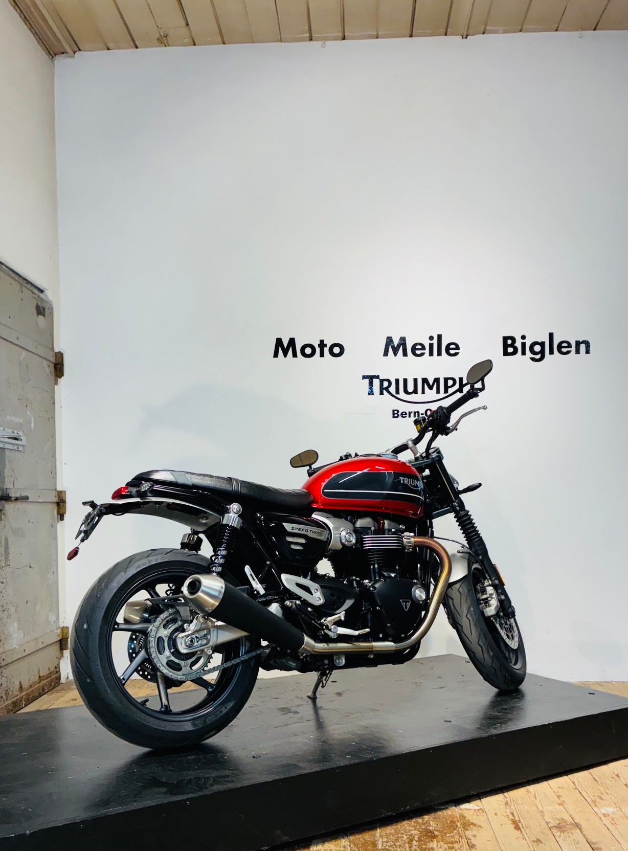 TRIUMPH Speed Twin 1200-image-2