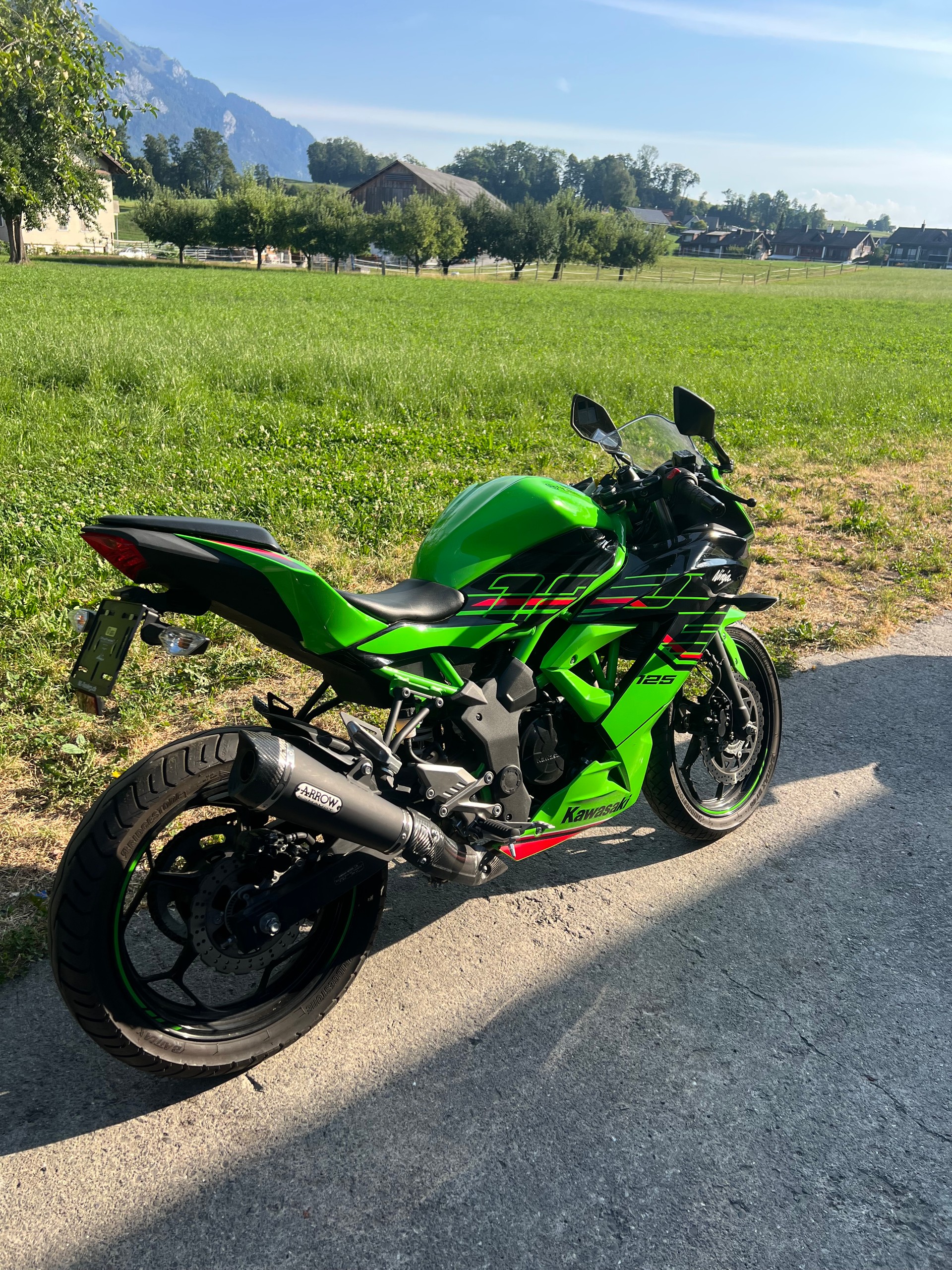 KAWASAKI Ninja 125-image-0