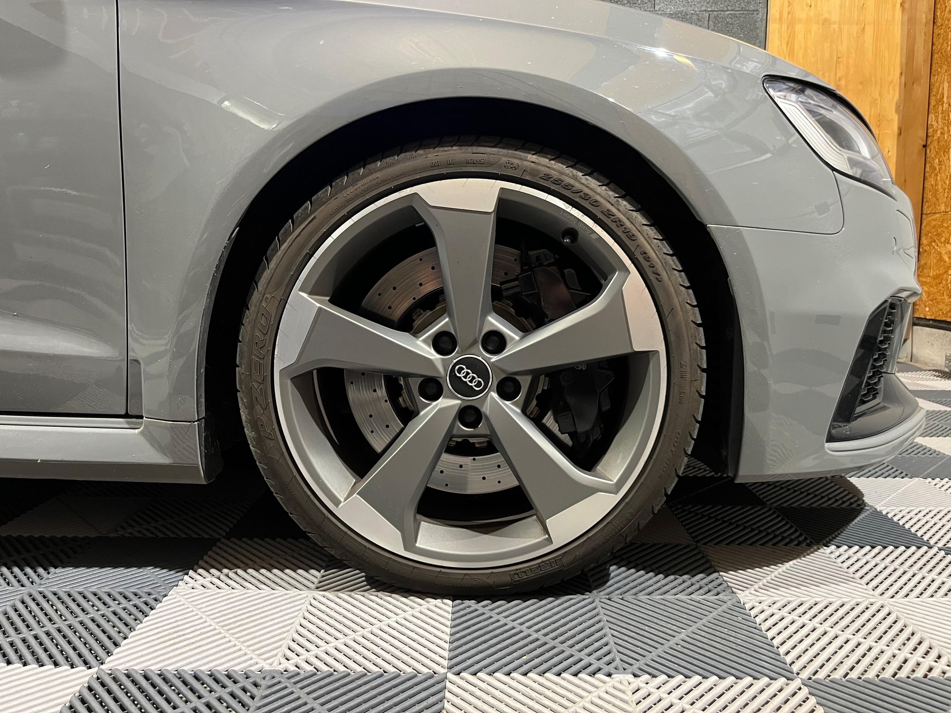 AUDI RS3 Sportback 2.5 TSI quattro S-tronic-image-4