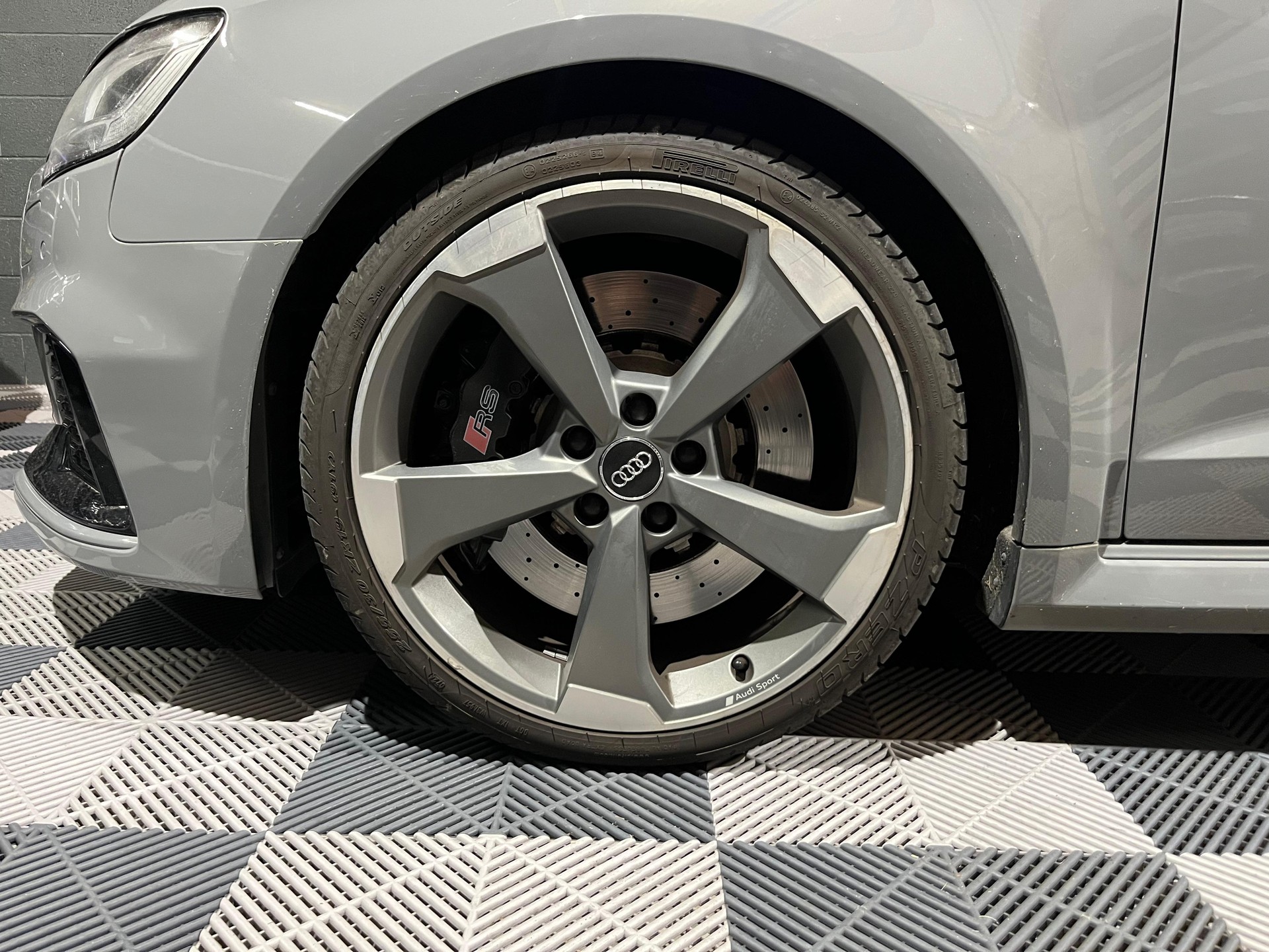 AUDI RS3 Sportback 2.5 TSI quattro S-tronic-image-10