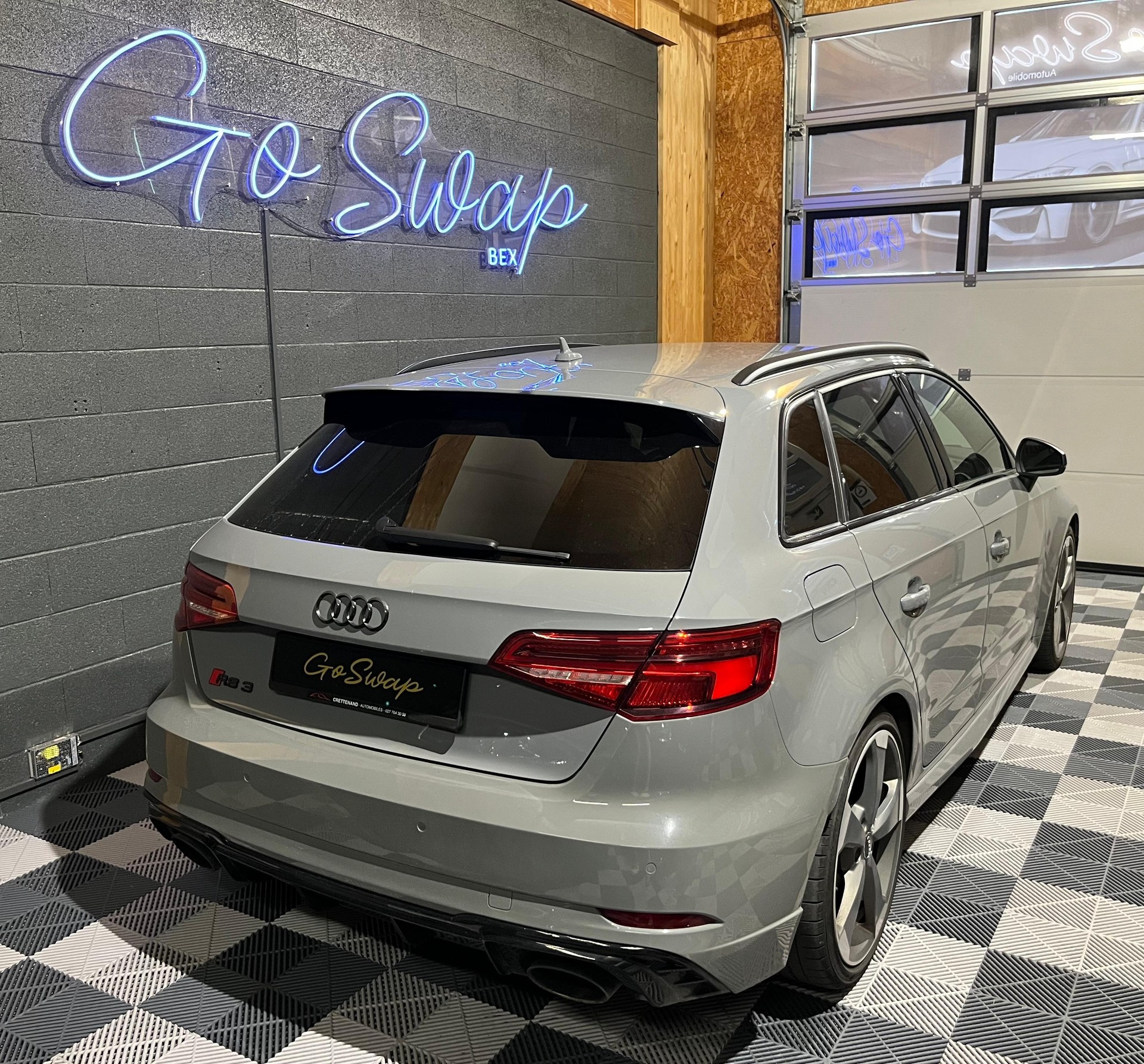 AUDI RS3 Sportback 2.5 TSI quattro S-tronic-showroom-element-3