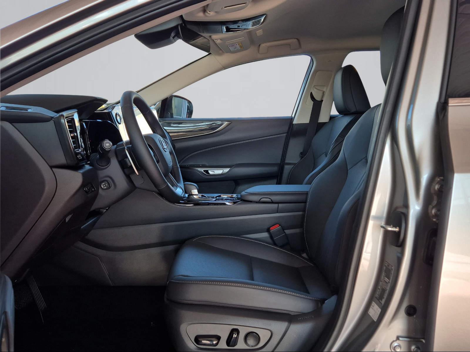 LEXUS NX 450h+ Comfort-showroom-element-2