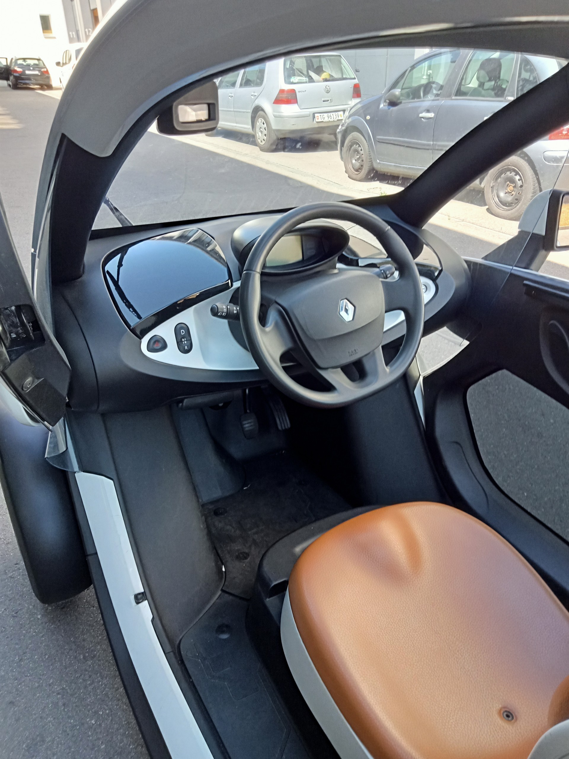 RENAULT Twizy Z.E. Urban (Batterie 🔋 inklusive)-image-6