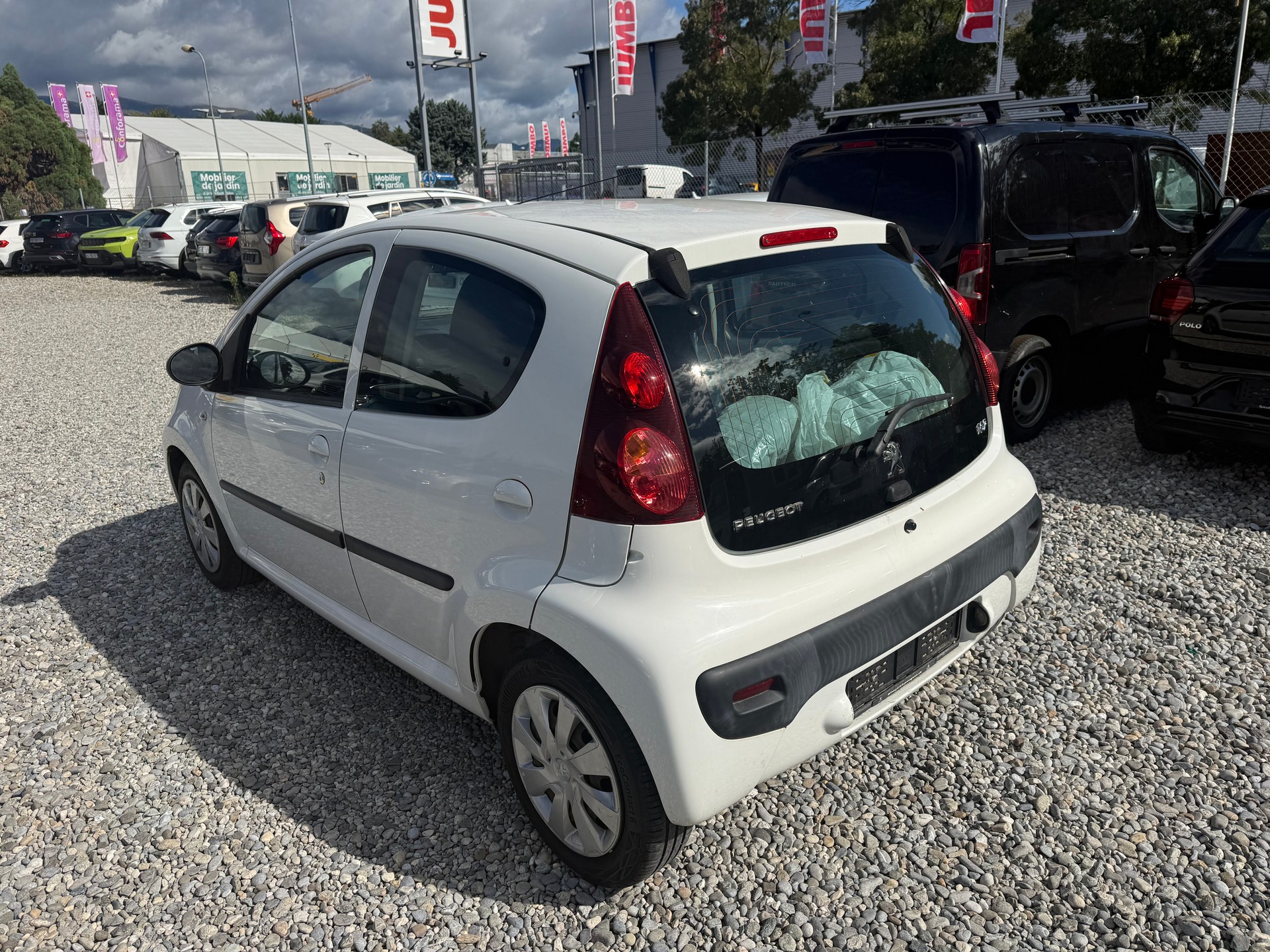 PEUGEOT 107 1.0 Active-image-4