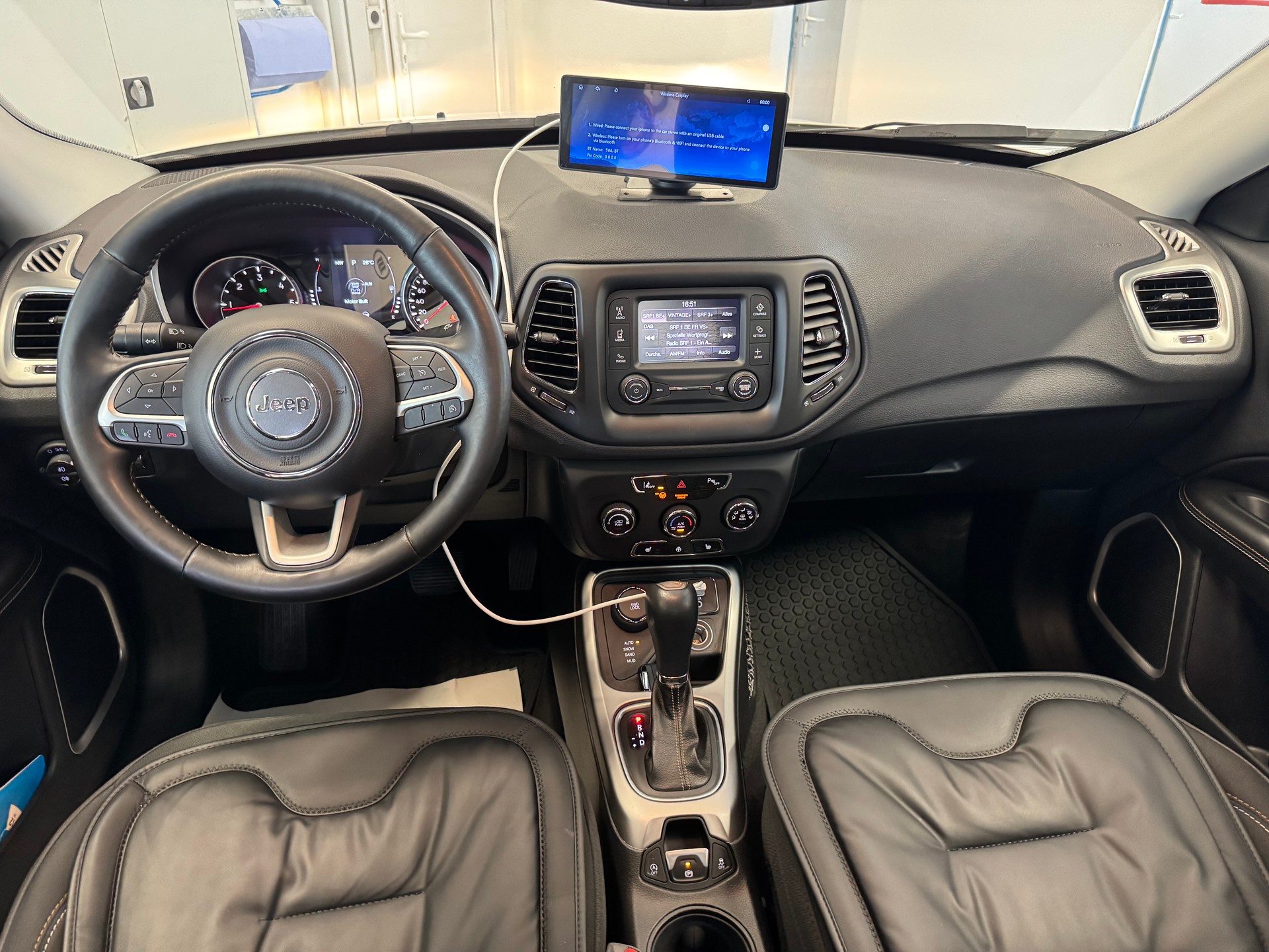 JEEP Compass 2.0CRD Longtitude AWD 9ATX-image-8