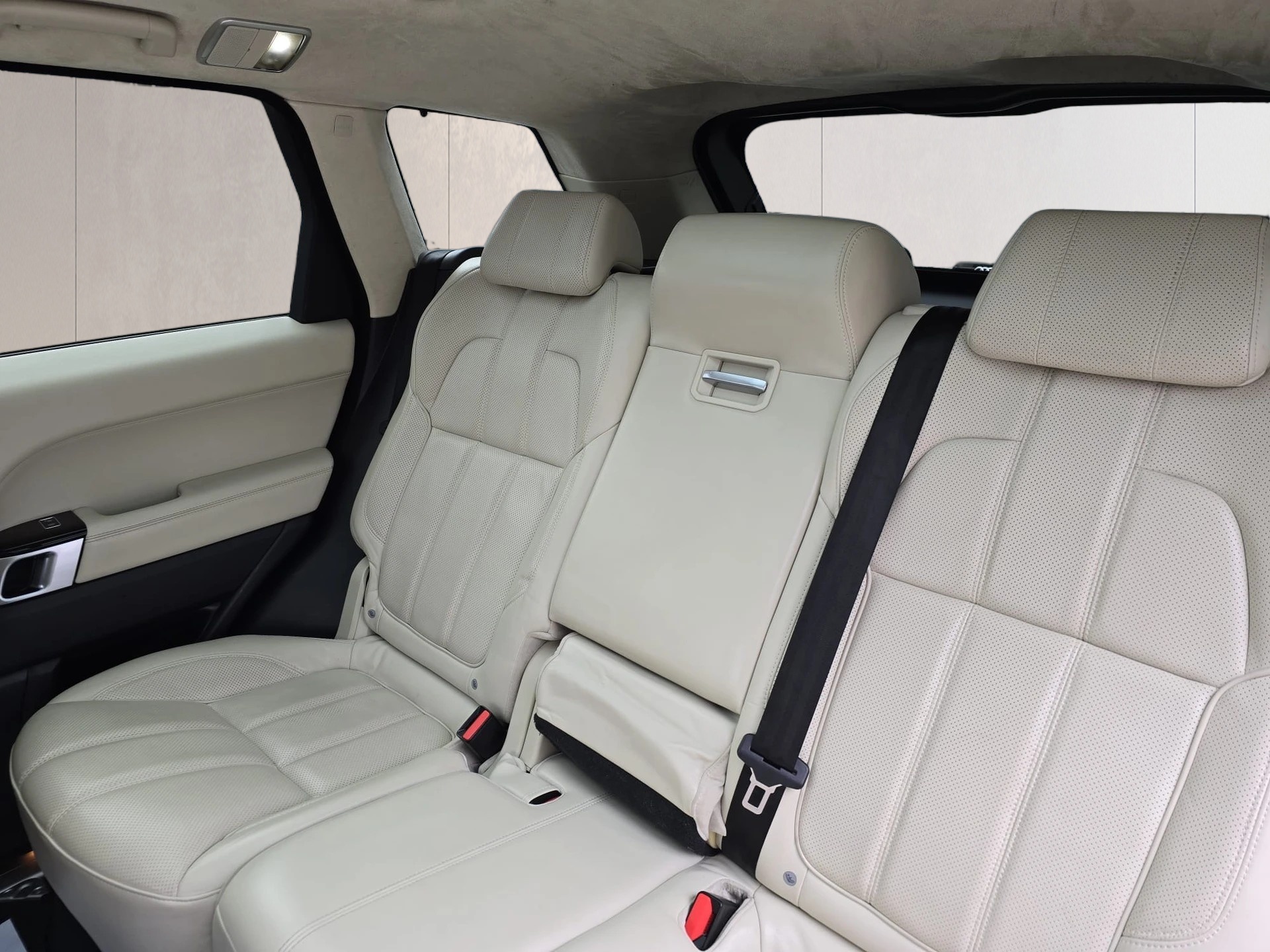 LAND ROVER Range Rover Sport 3.0 SDV6 HSE Automatic-image-15