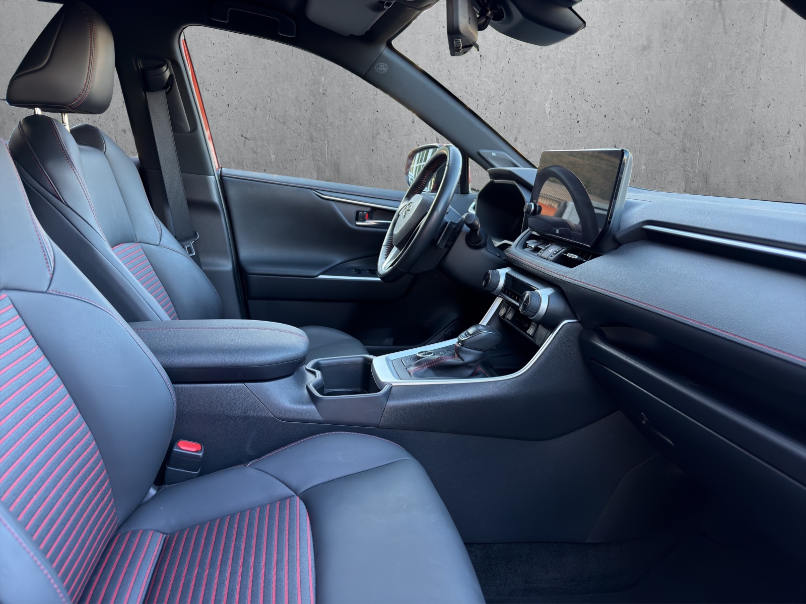 TOYOTA RAV4 2.5 Plug-In-Hybrid Premium-image-9