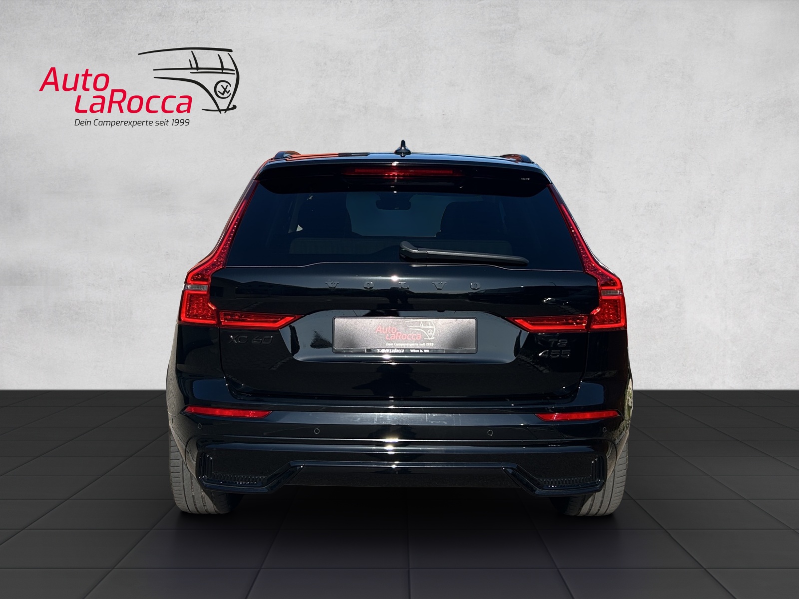 VOLVO XC60 T8 eAWD PluginHybrid Ultimate Dark Geartronic-showroom-element-3