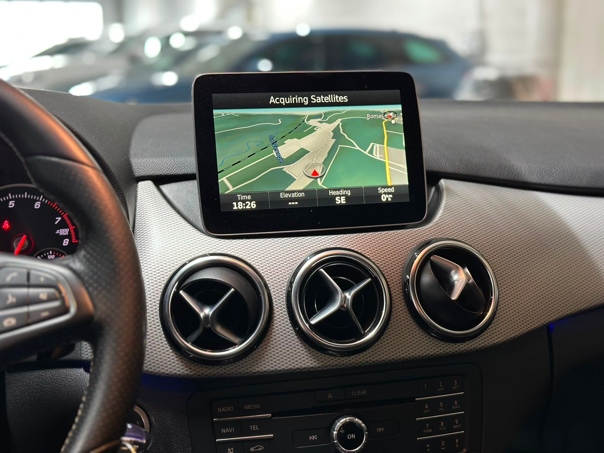 MERCEDES-BENZ B 200 7G-DCT-image-12