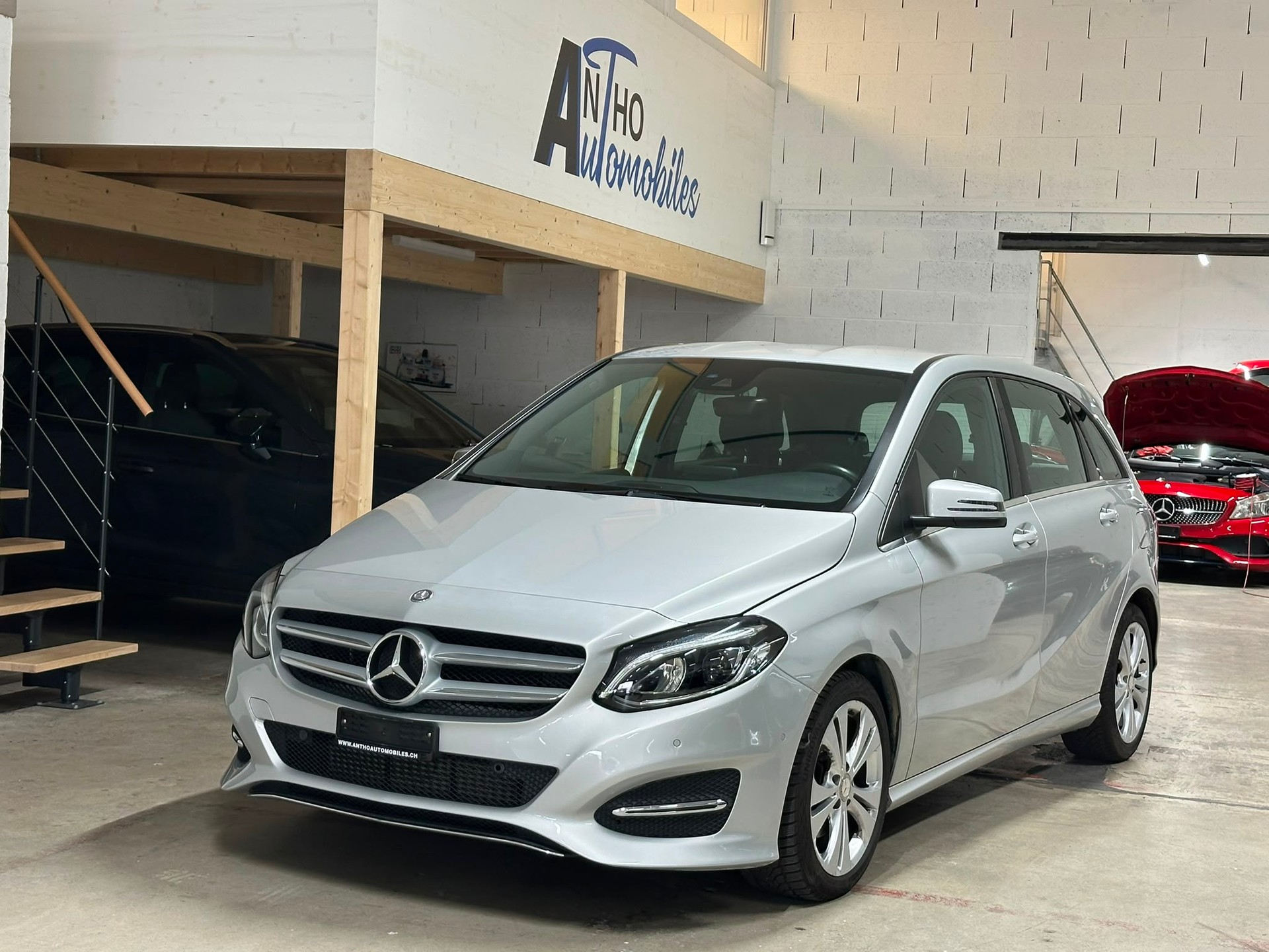MERCEDES-BENZ B 200 7G-DCT
