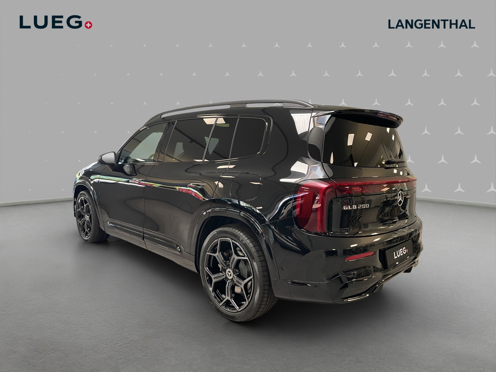 MERCEDES-BENZ GLB 200 4Matic 8G-Tronic-image-2