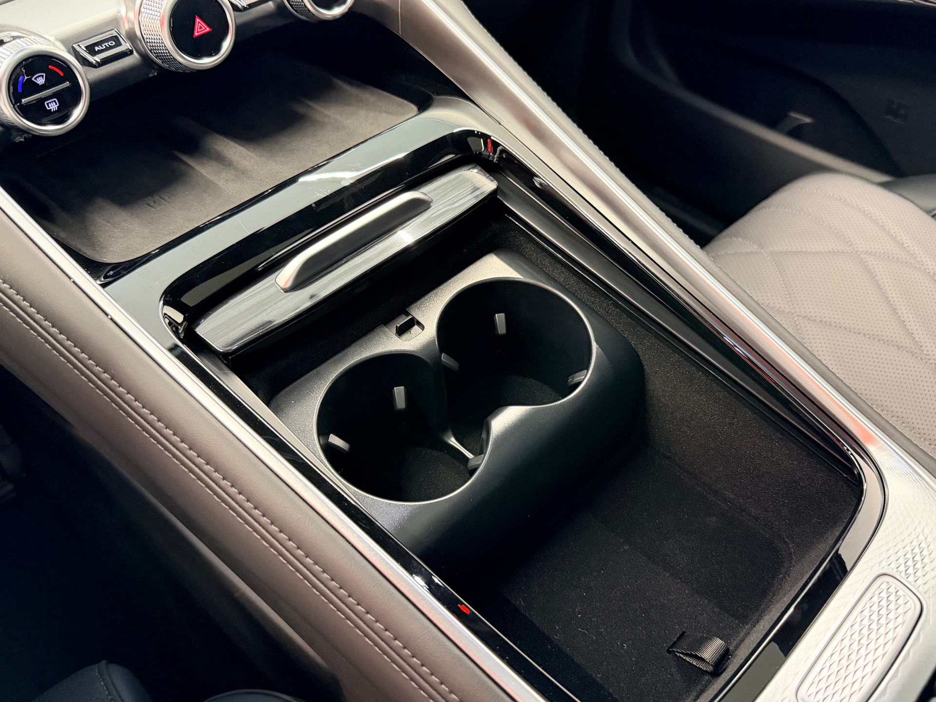 OMODA 9 Premium 1.5 TGDI AWD 537PS-image-30