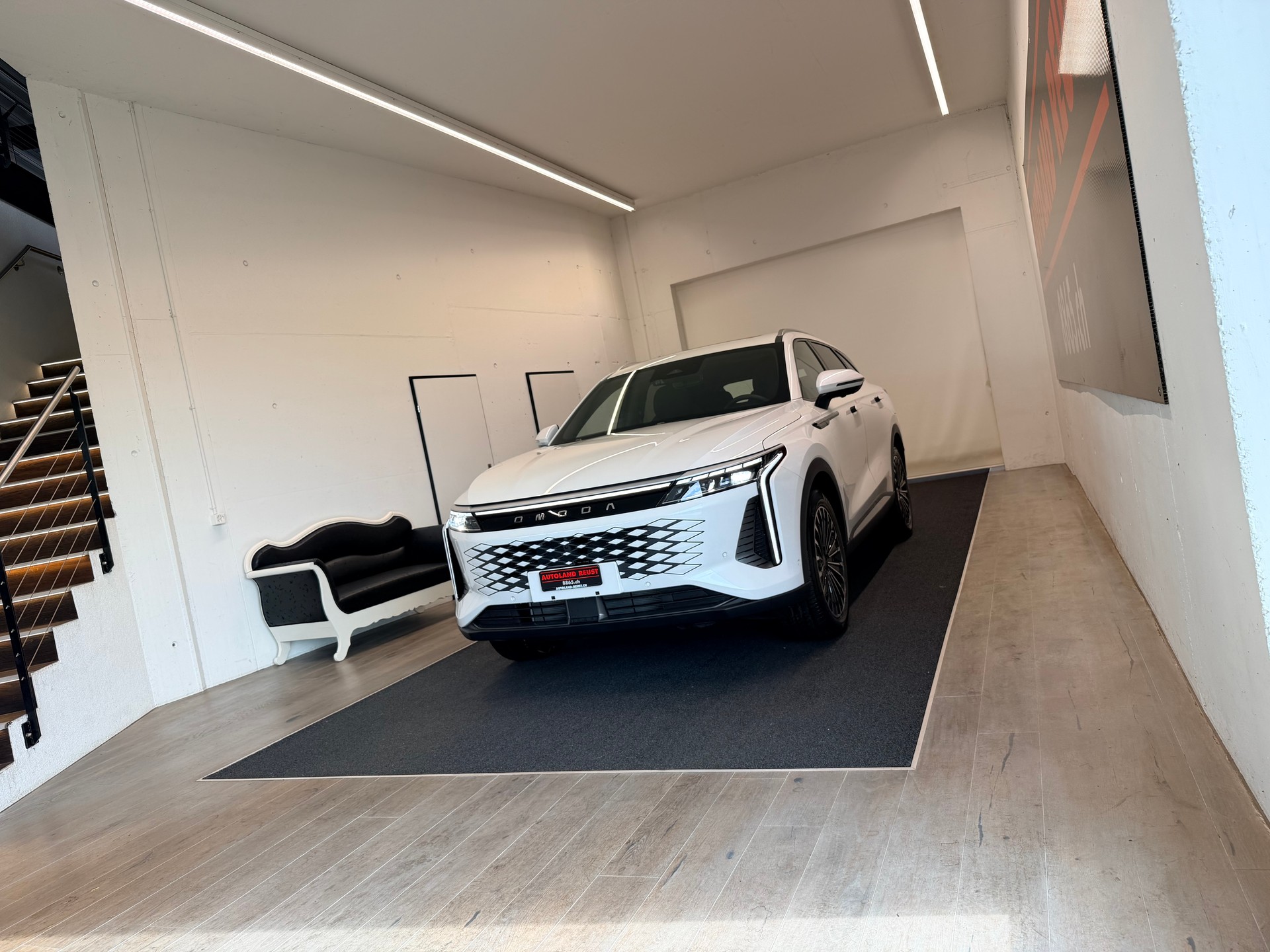 OMODA 9 Premium 1.5 TGDI AWD 537PS-showroom-element-2