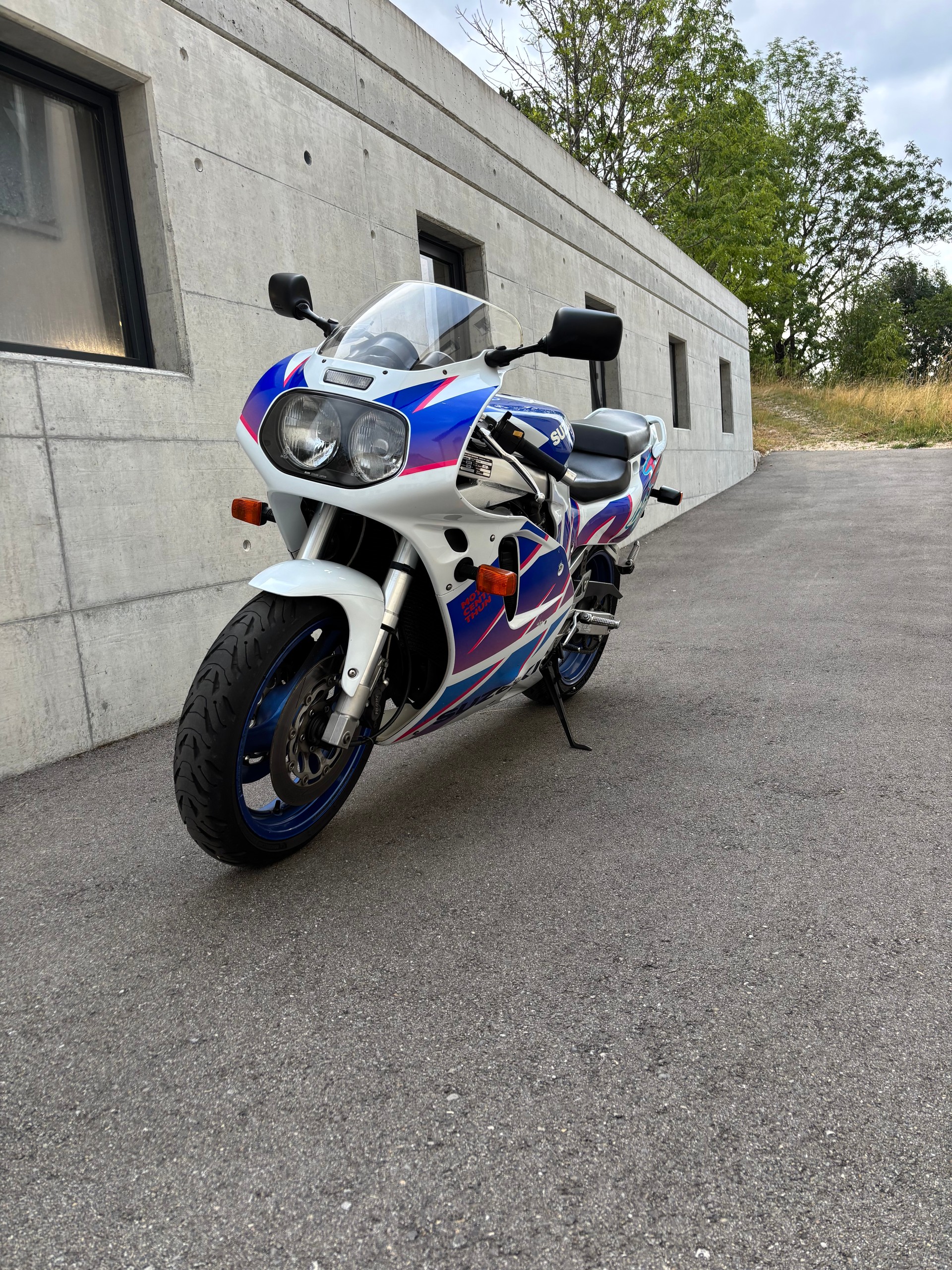 SUZUKI GSX-R 750 W N-image-0