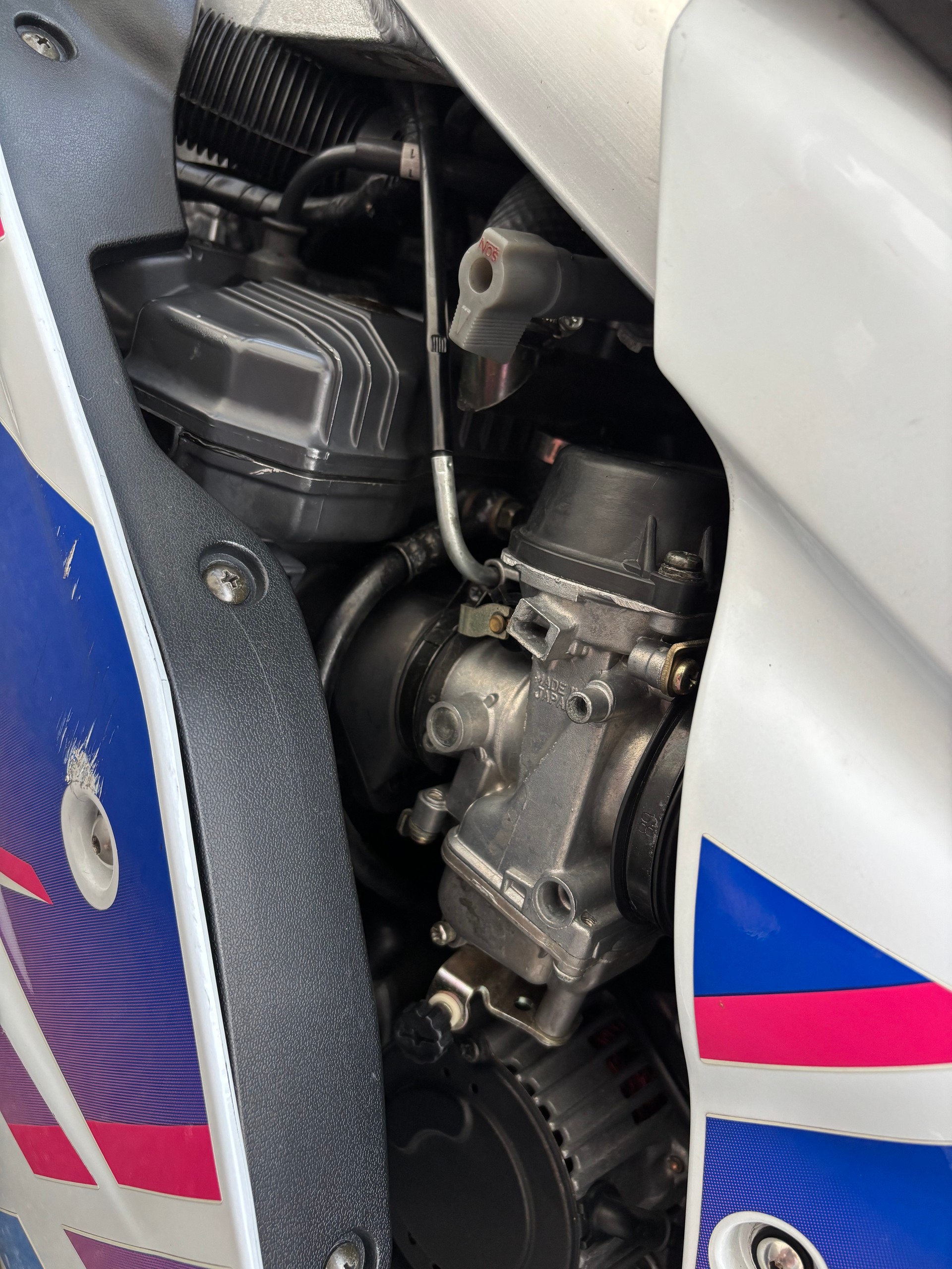 SUZUKI GSX-R 750 W N-image-11