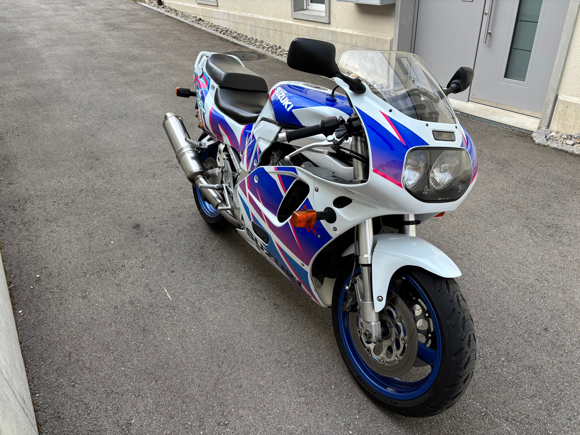 SUZUKI GSX-R 750 W N-image-4