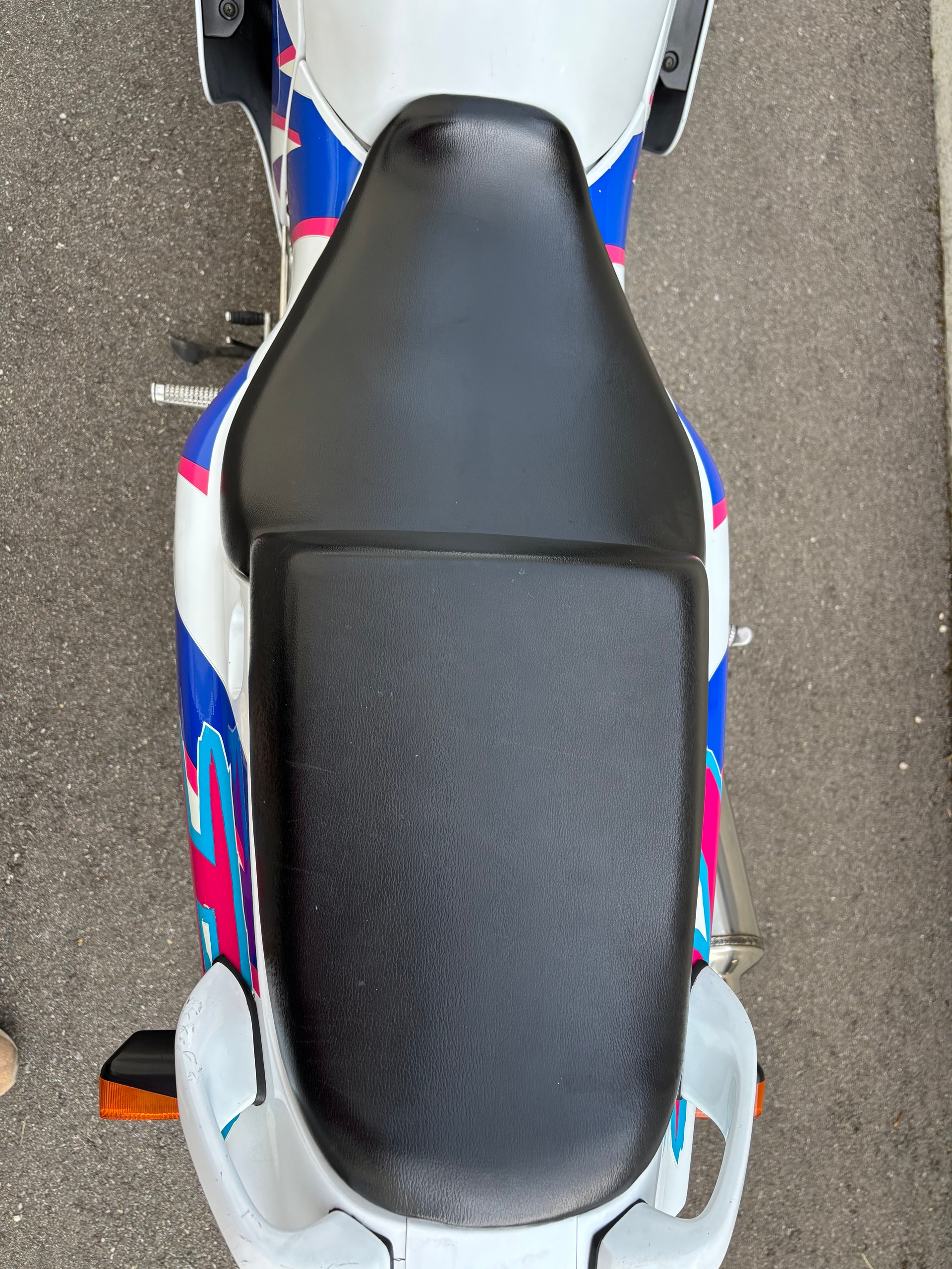 SUZUKI GSX-R 750 W N-image-10