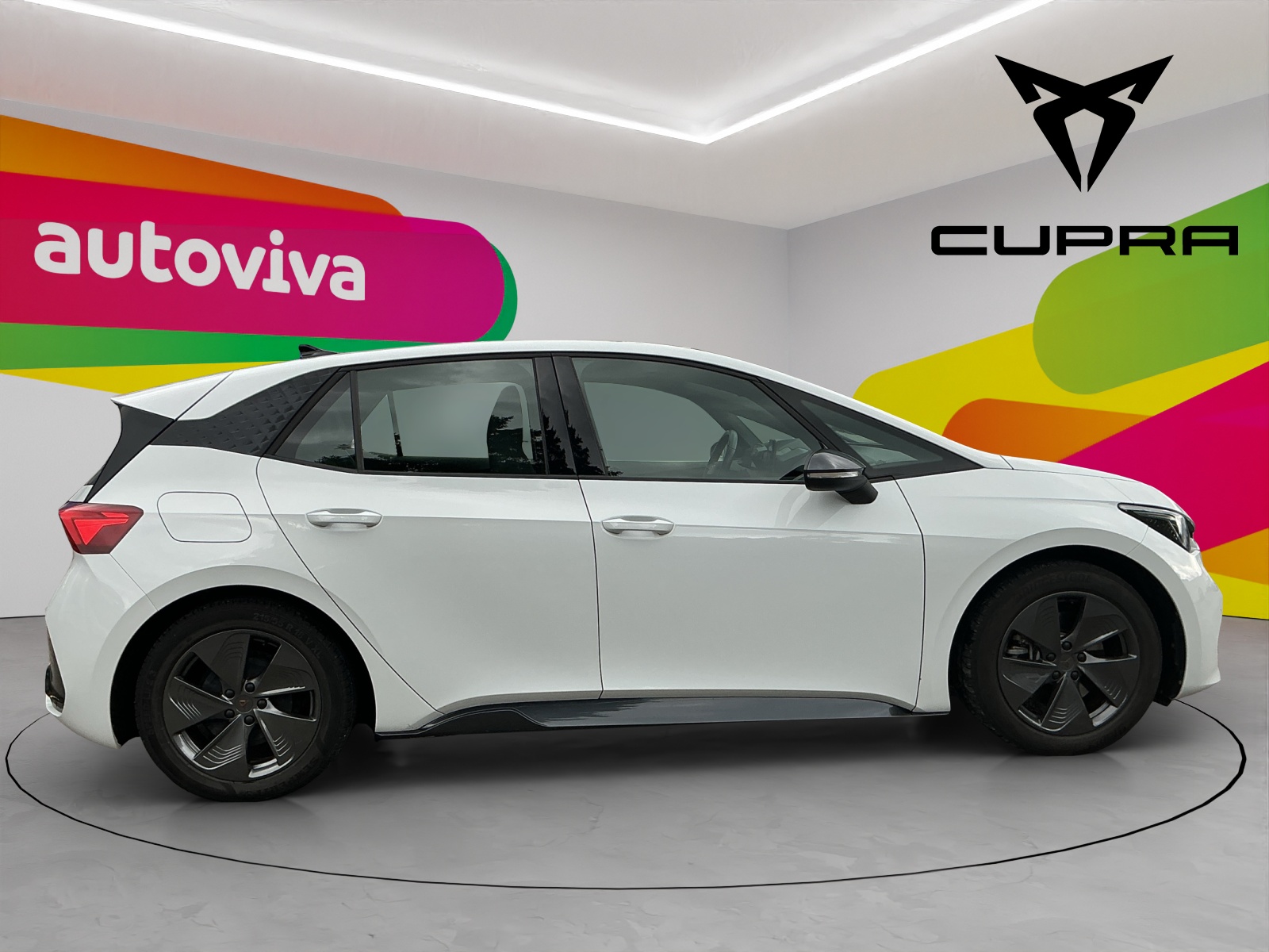 CUPRA Born El Primero Uno-showroom-element-3