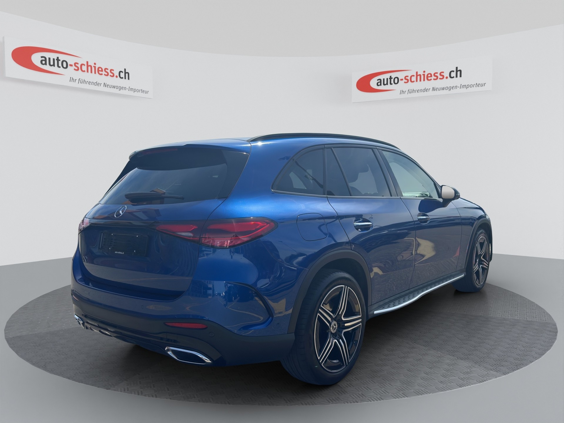 MERCEDES-BENZ GLC 220 d 4Matic 9G-Tronic AMG Line Night-showroom-element-3
