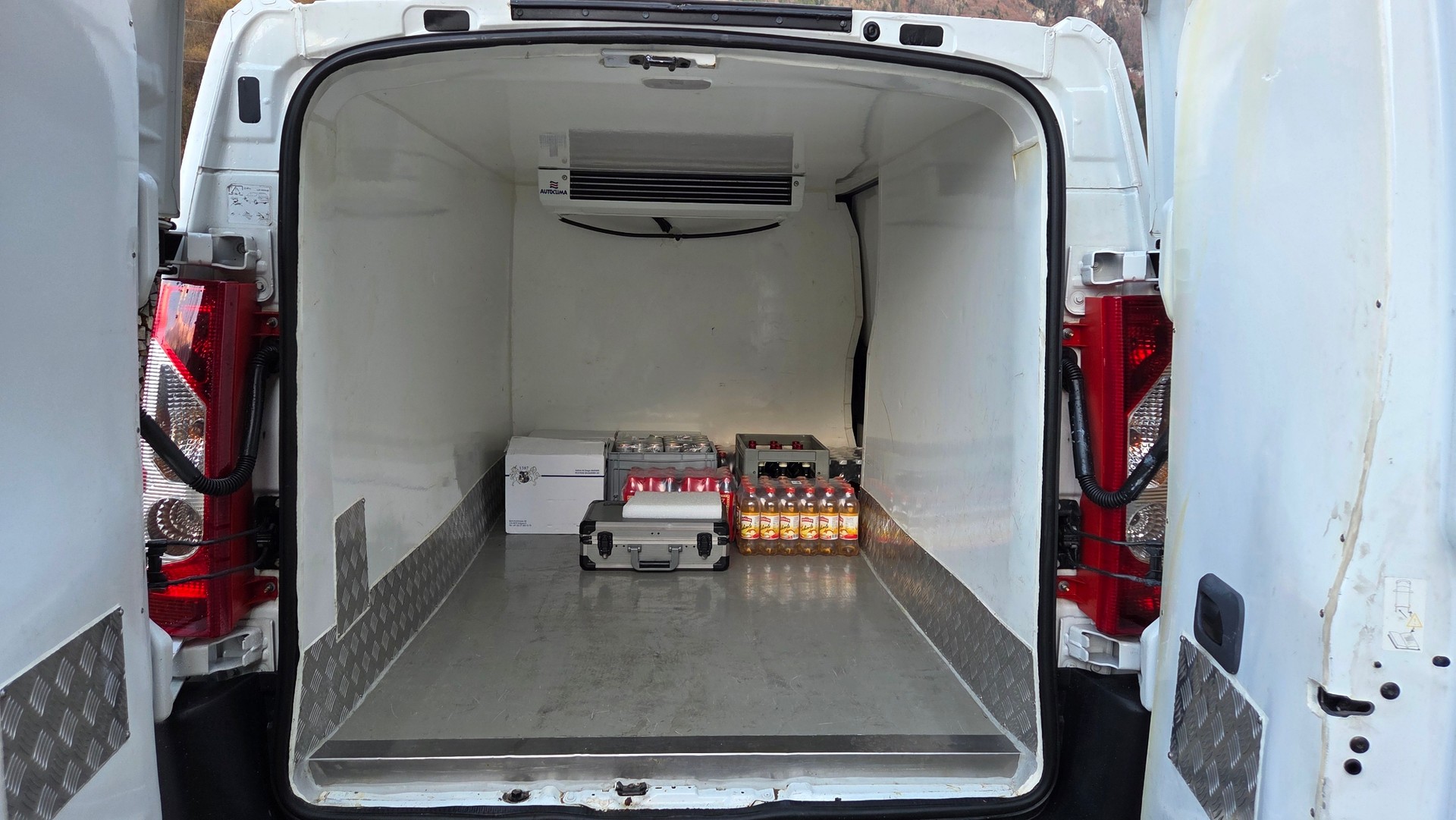 PEUGEOT Expert 2.0 HDi 16-image-4
