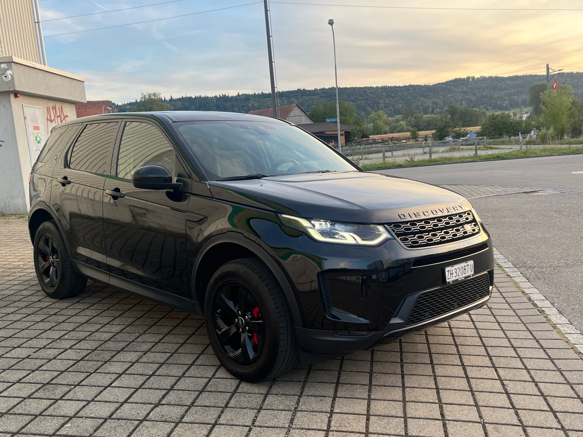 LAND ROVER Discovery Sport R Dyn. D150 2.0D I4 MHEV S AWD AT9-image-4