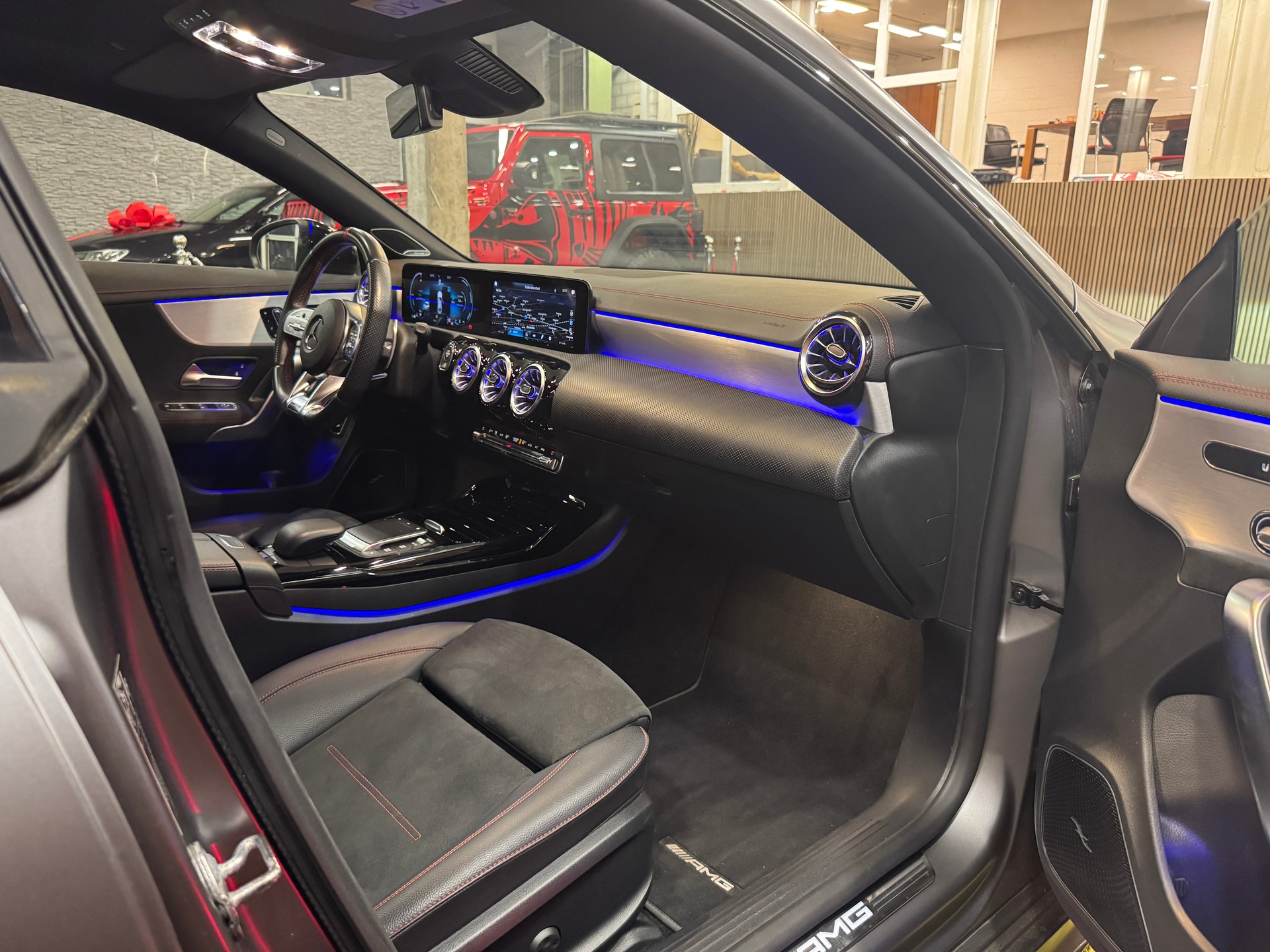 MERCEDES-BENZ CLA 35 AMG 4Matic 7G-DCT-image-20