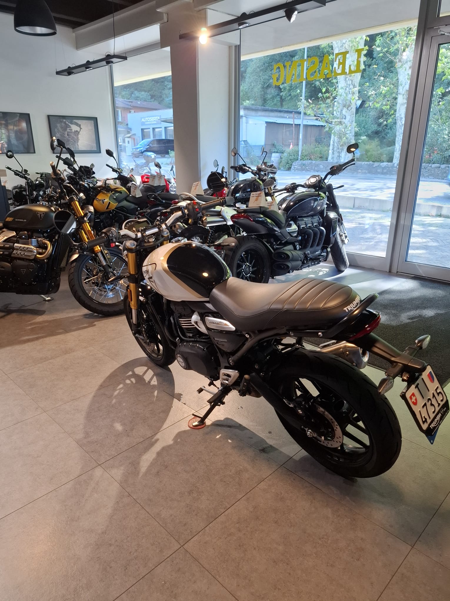 TRIUMPH Speed 400-image-5