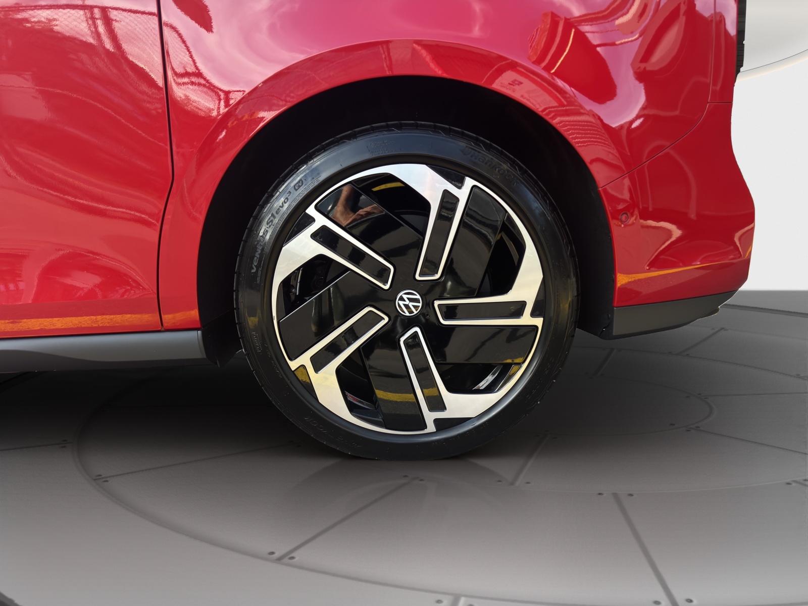 VW ID.Buzz NWB GTX 4 Motion-image-4