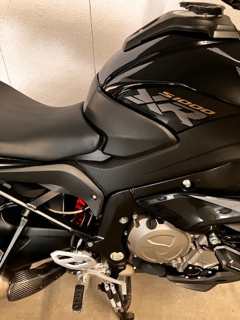 BMW Triple Black-image-7