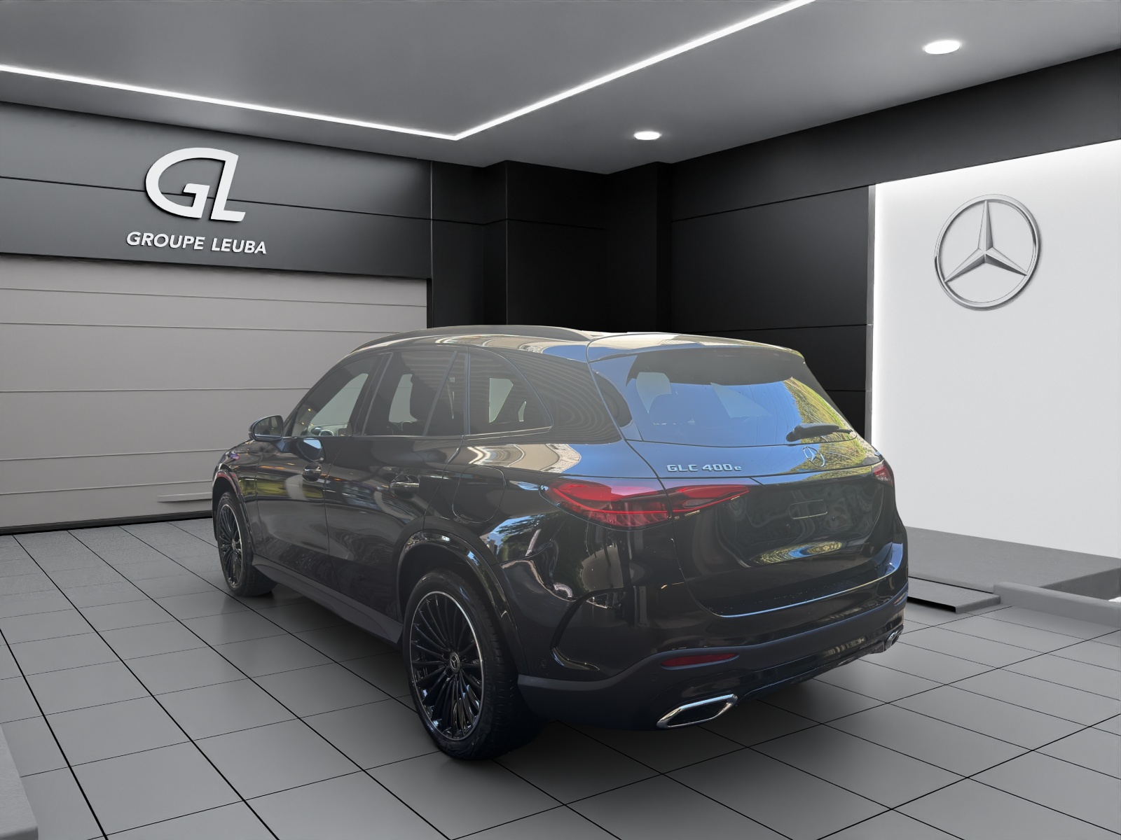 MERCEDES-BENZ GLC 400 e 4Matic EQ Star 9G-Tronic-showroom-element-3