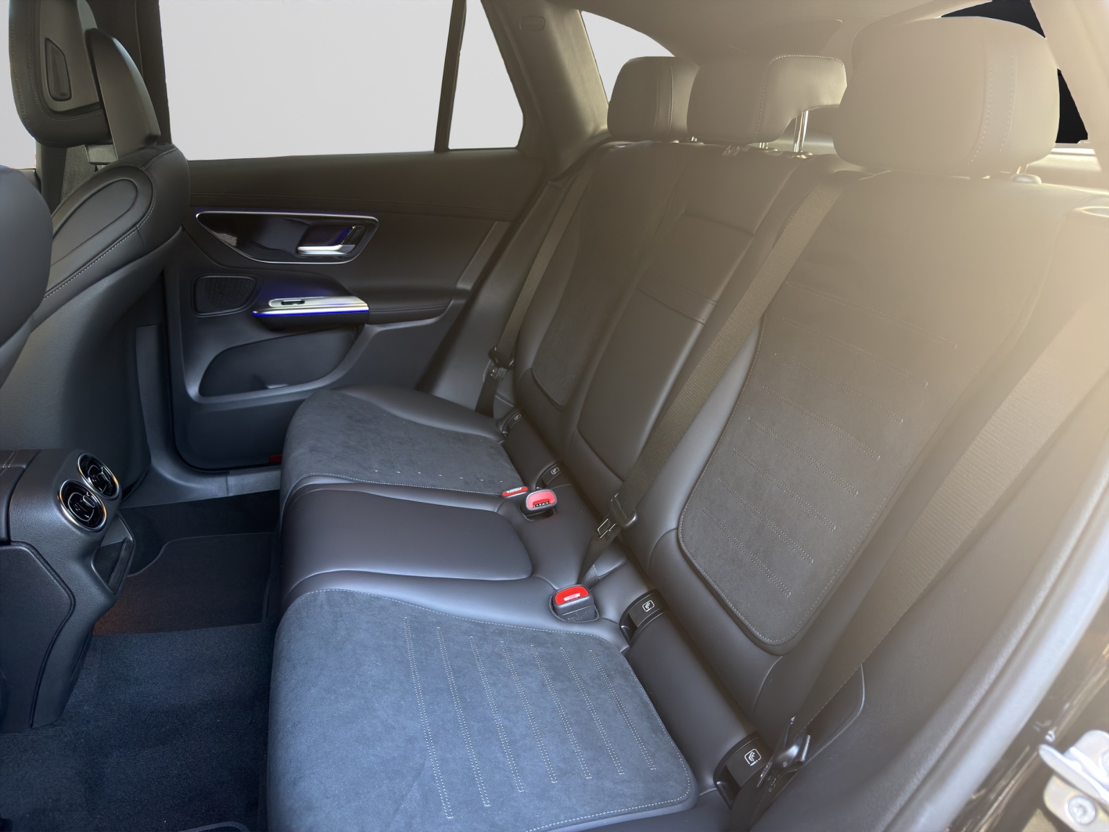 MERCEDES-BENZ GLC 400 e 4Matic EQ Star 9G-Tronic-image-9