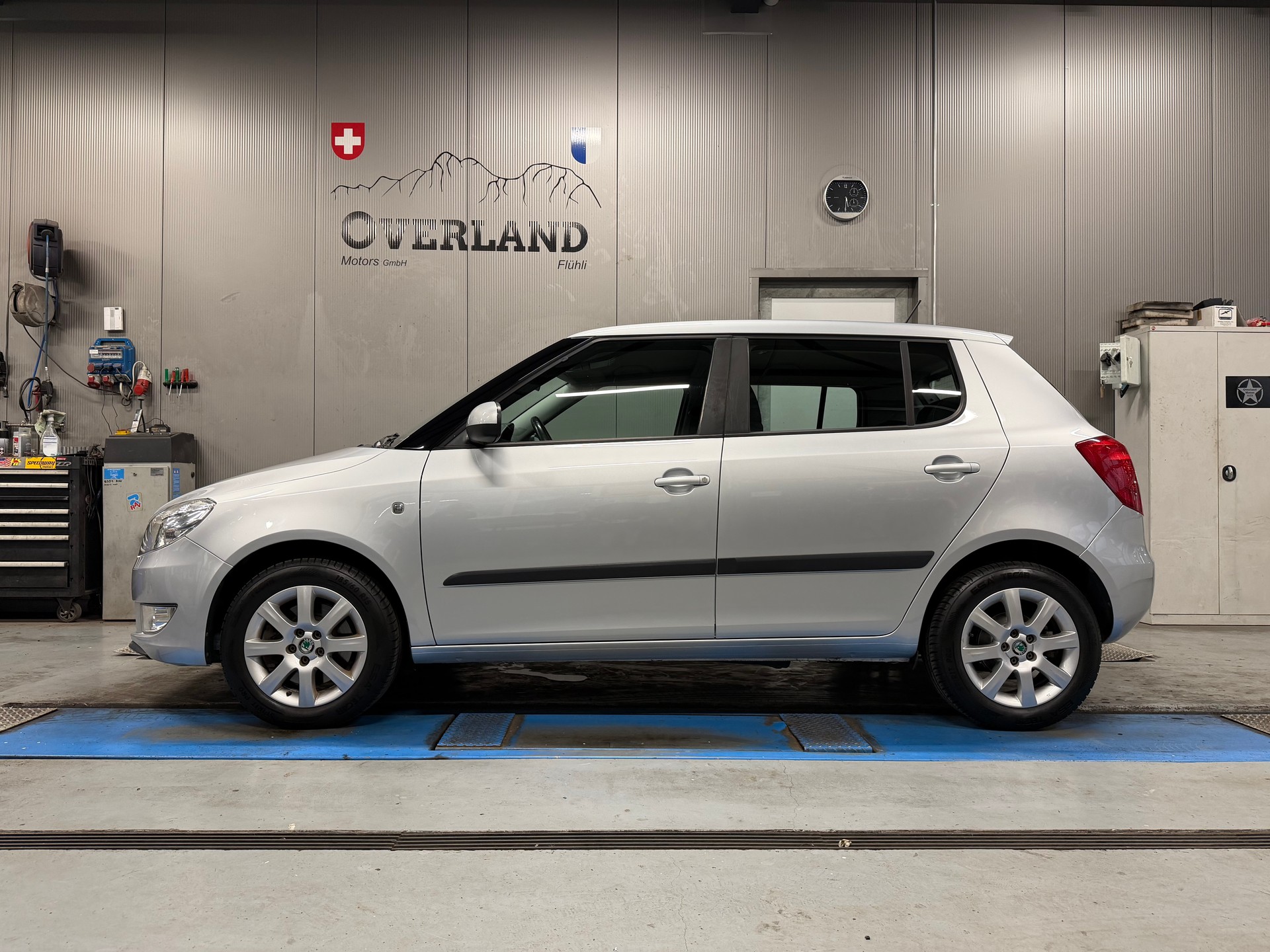 SKODA Fabia 1.2 TSI Ambition-showroom-element-1