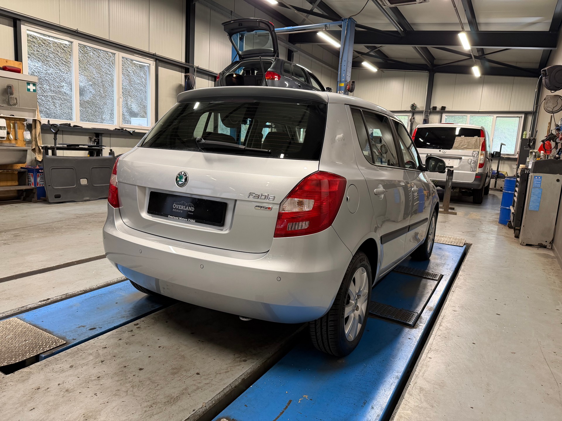 SKODA Fabia 1.2 TSI Ambition-showroom-element-3