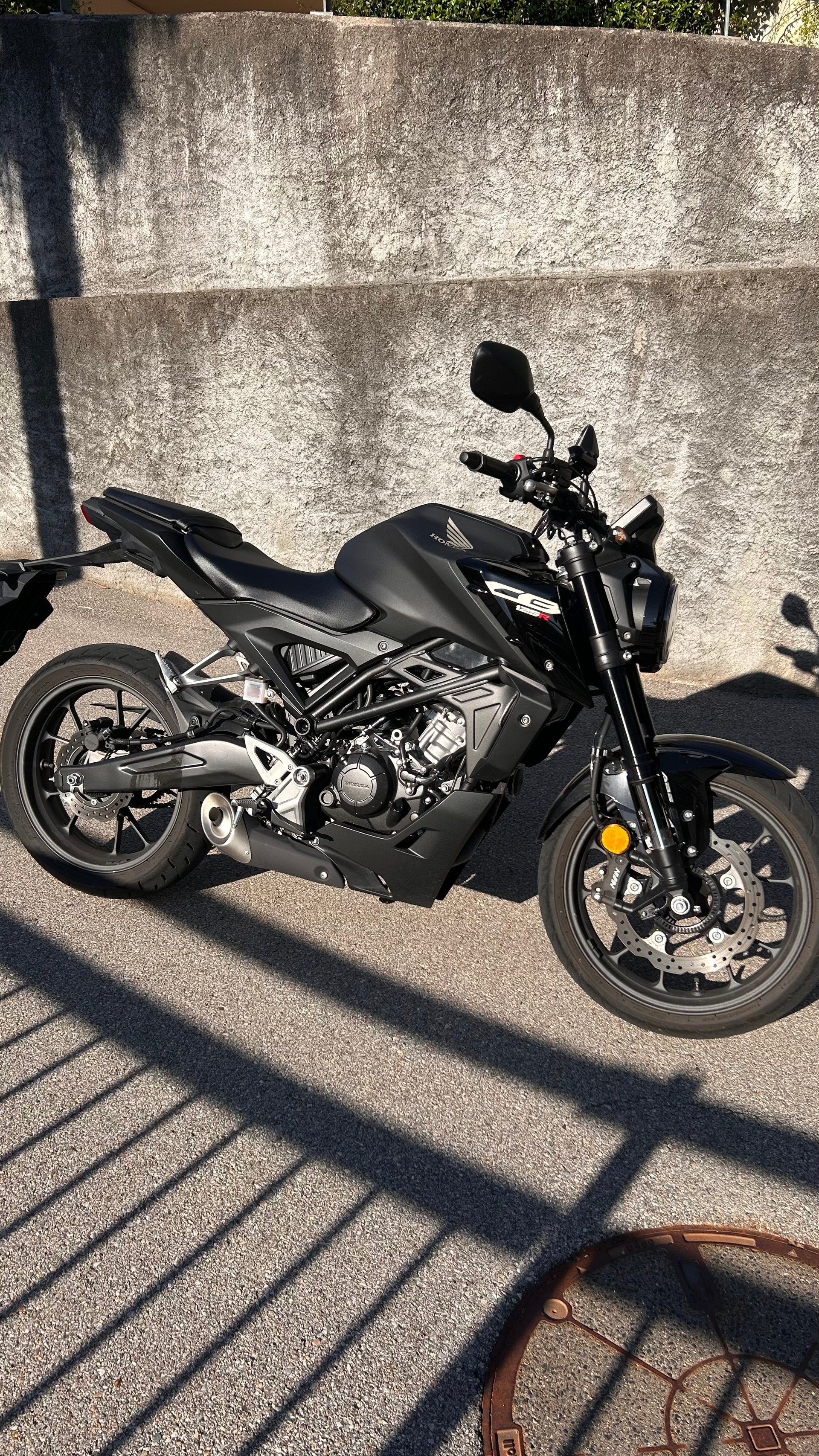HONDA CB 125 R-image-1