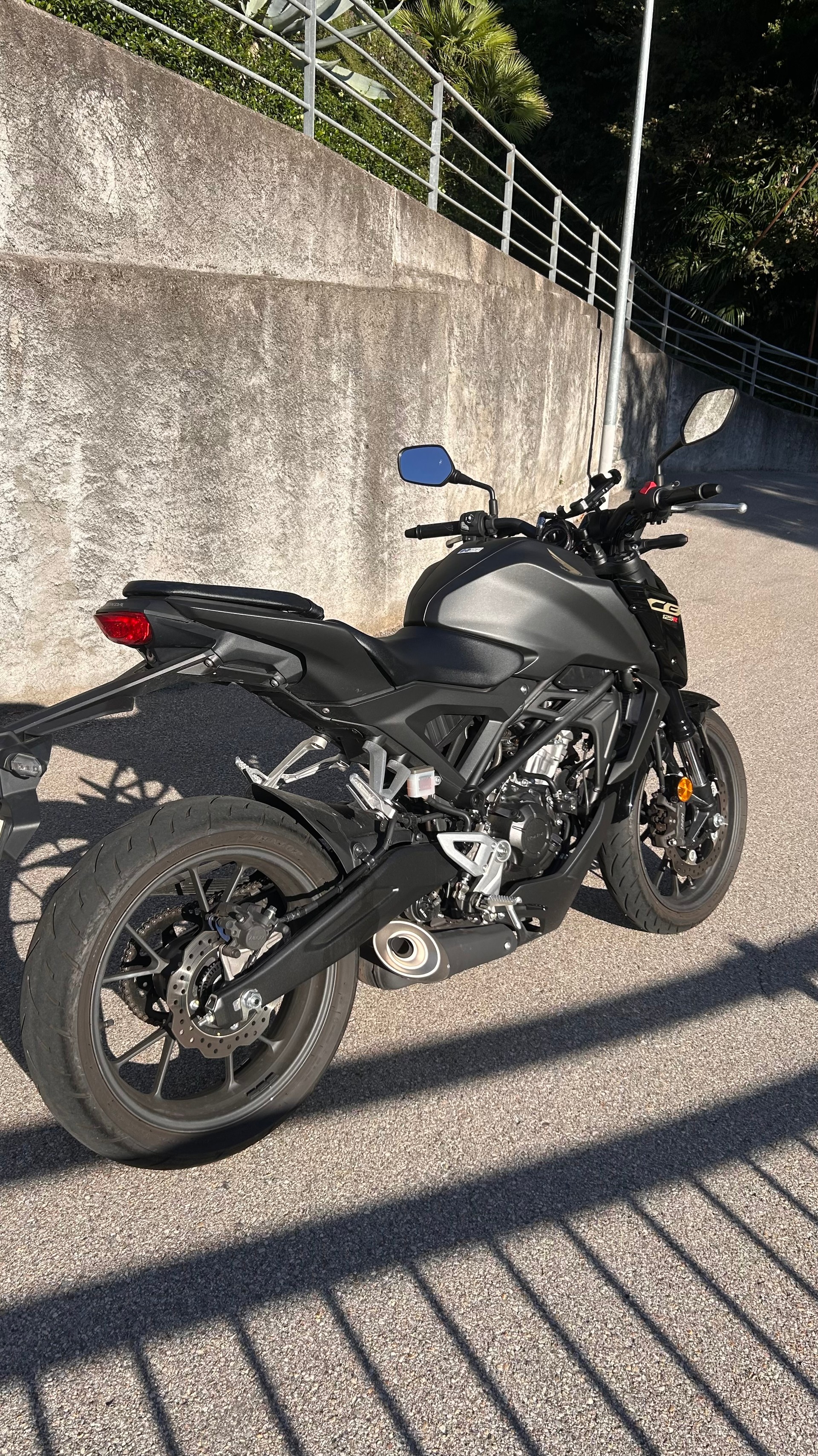 HONDA CB 125 R-image-0