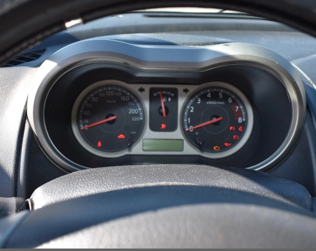 NISSAN Note 1.4 acenta-showroom-element-2
